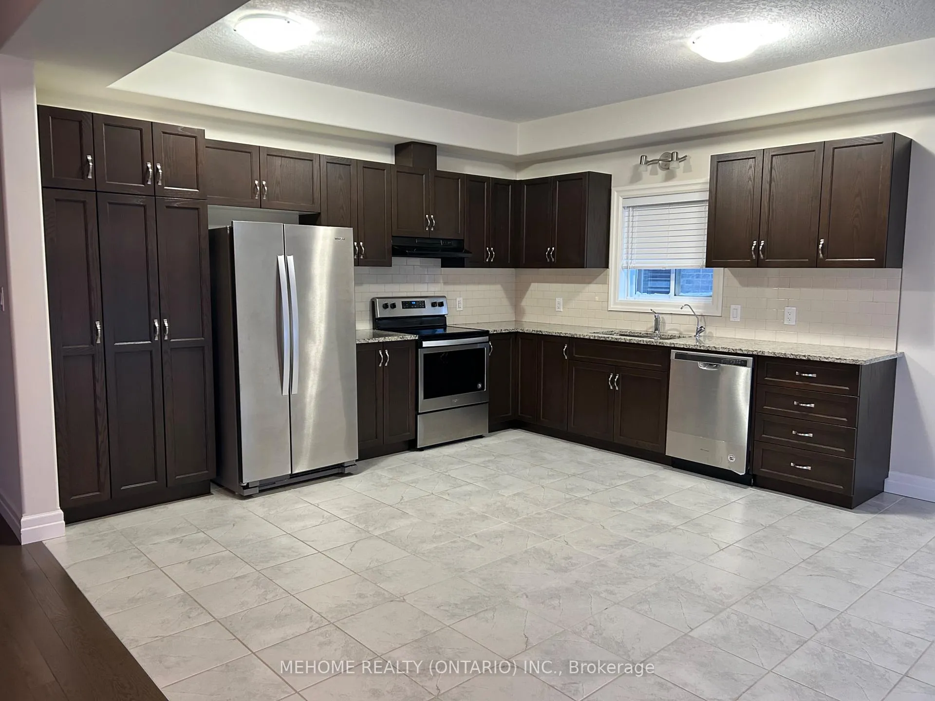 Photo 10 of 201 Spring Garden Drive, Waterloo — HOMEH