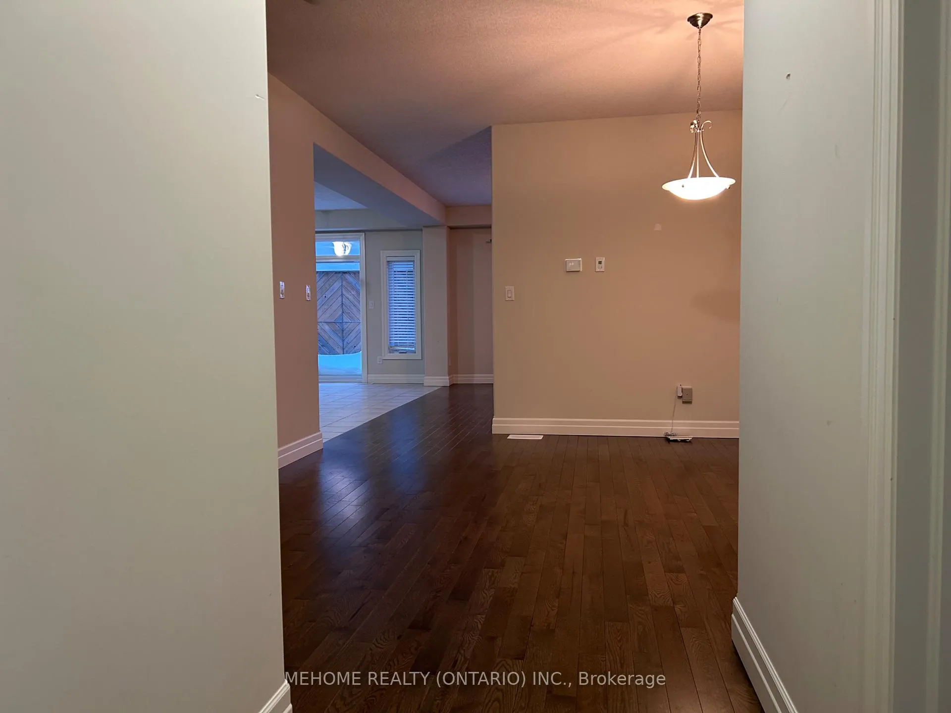 Photo 12 of 201 Spring Garden Drive, Waterloo — HOMEH