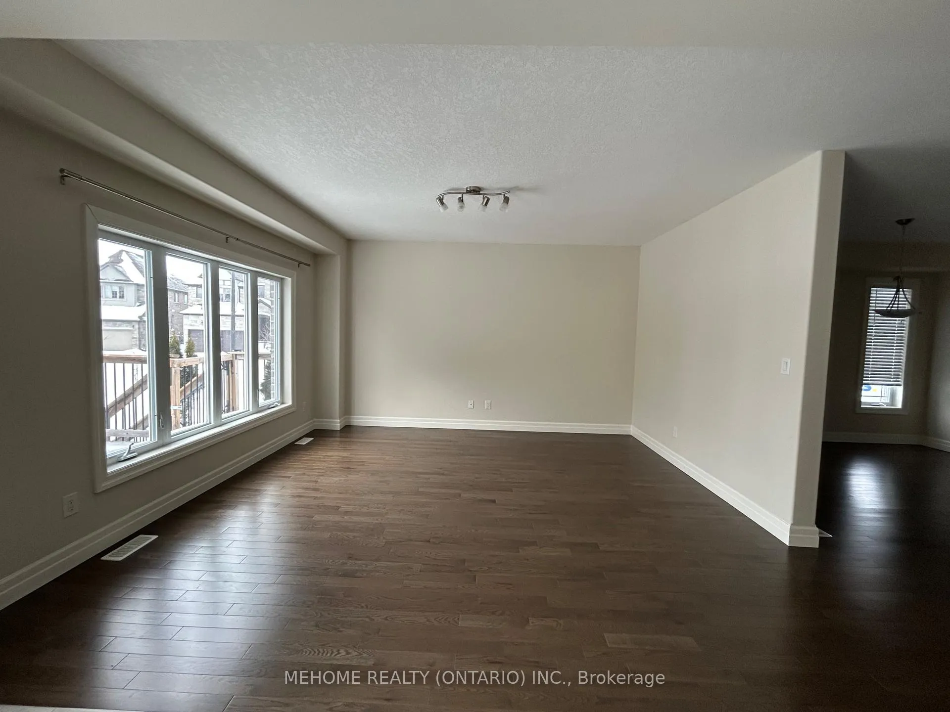 Photo 13 of 201 Spring Garden Drive, Waterloo — HOMEH