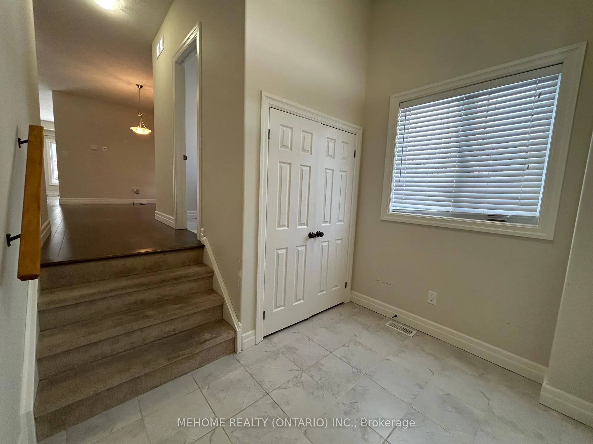 Photo 25 of 201 Spring Garden Drive, Waterloo — HOMEH