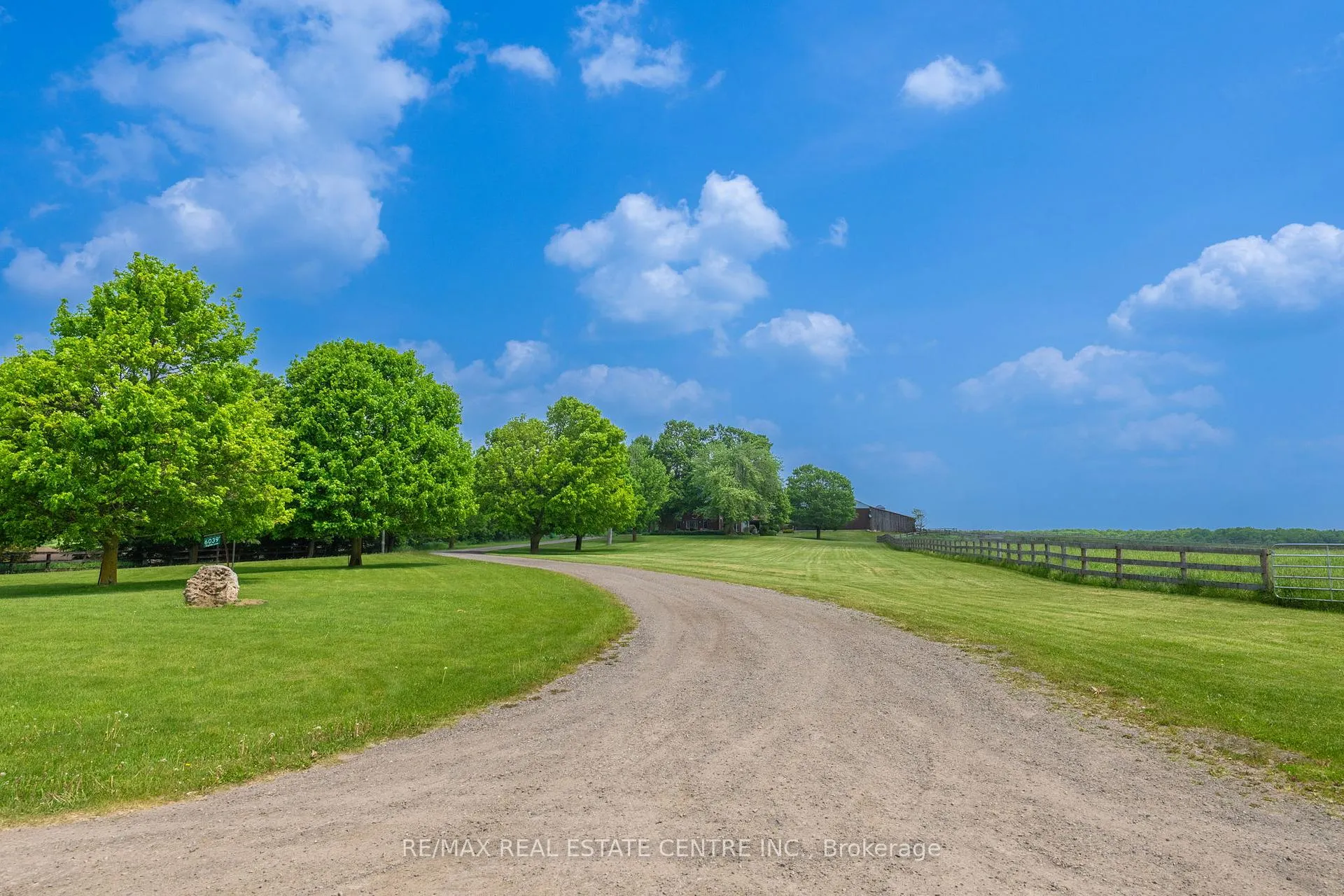 Photo 6 of 6039 Eighth Line, Erin, Rural Erin — HOMEH