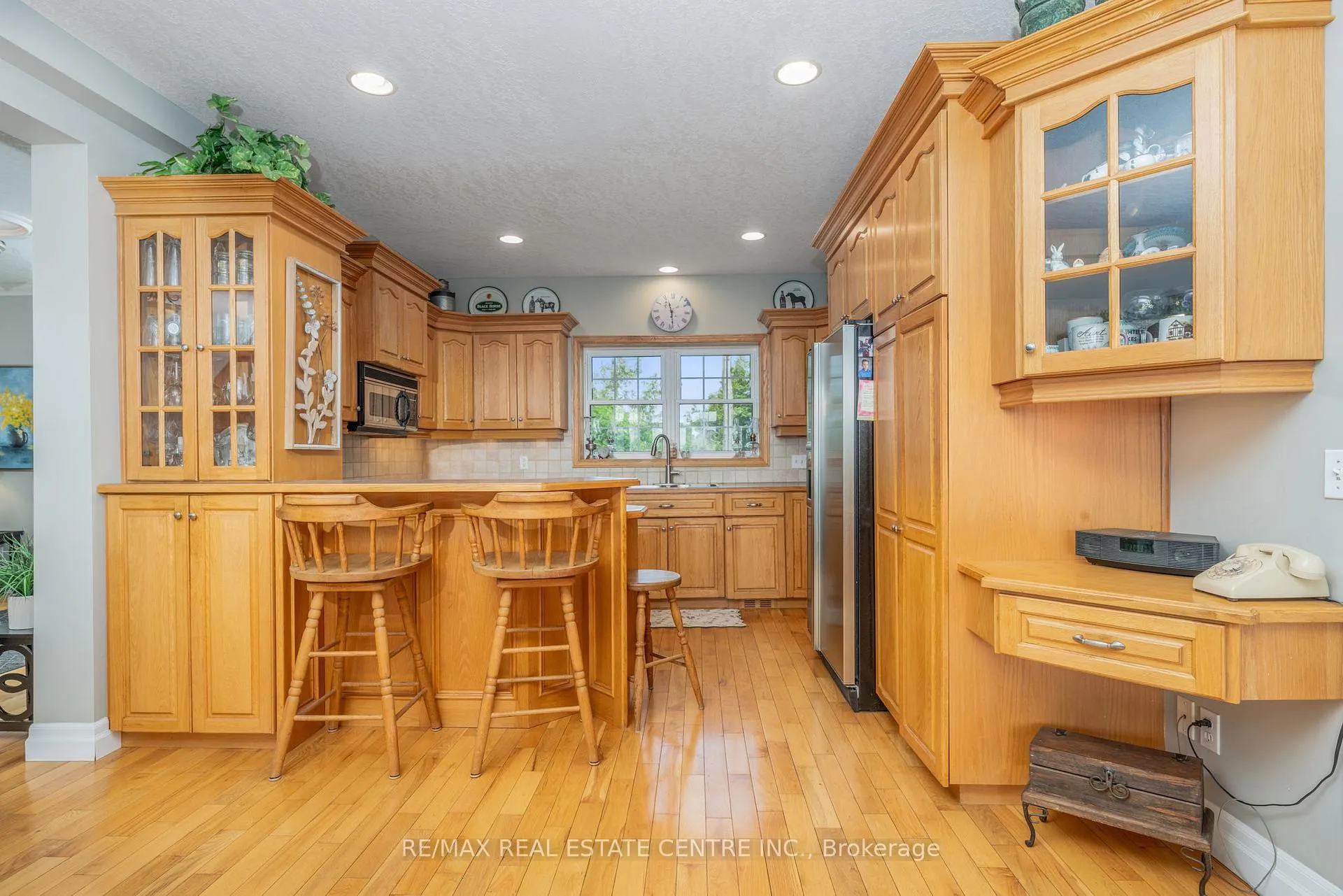 Photo 10 of 6039 Eighth Line, Erin, Rural Erin — HOMEH