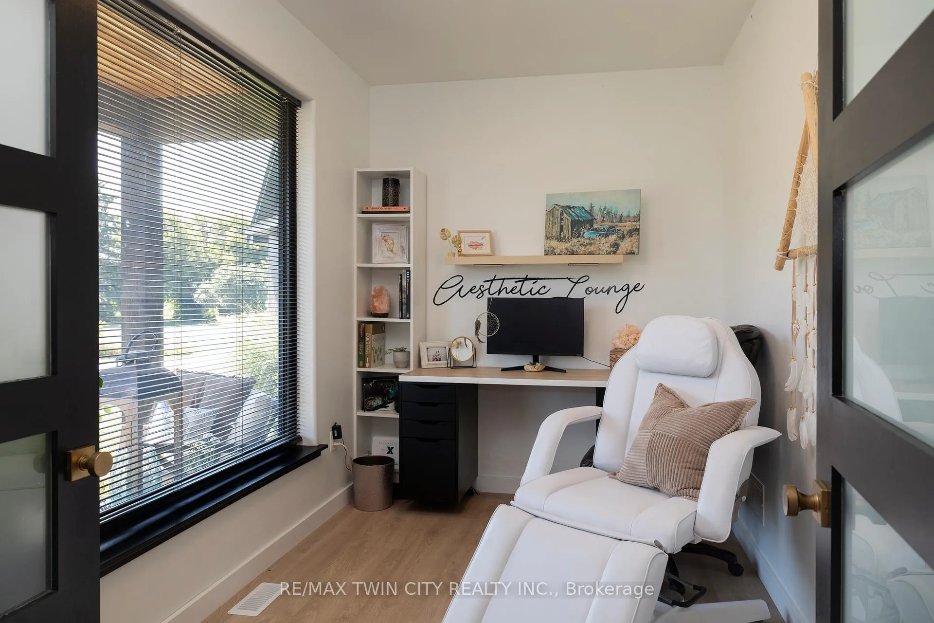 Photo 24 of 16 Forman Street, Brant, Oakland — HOMEH