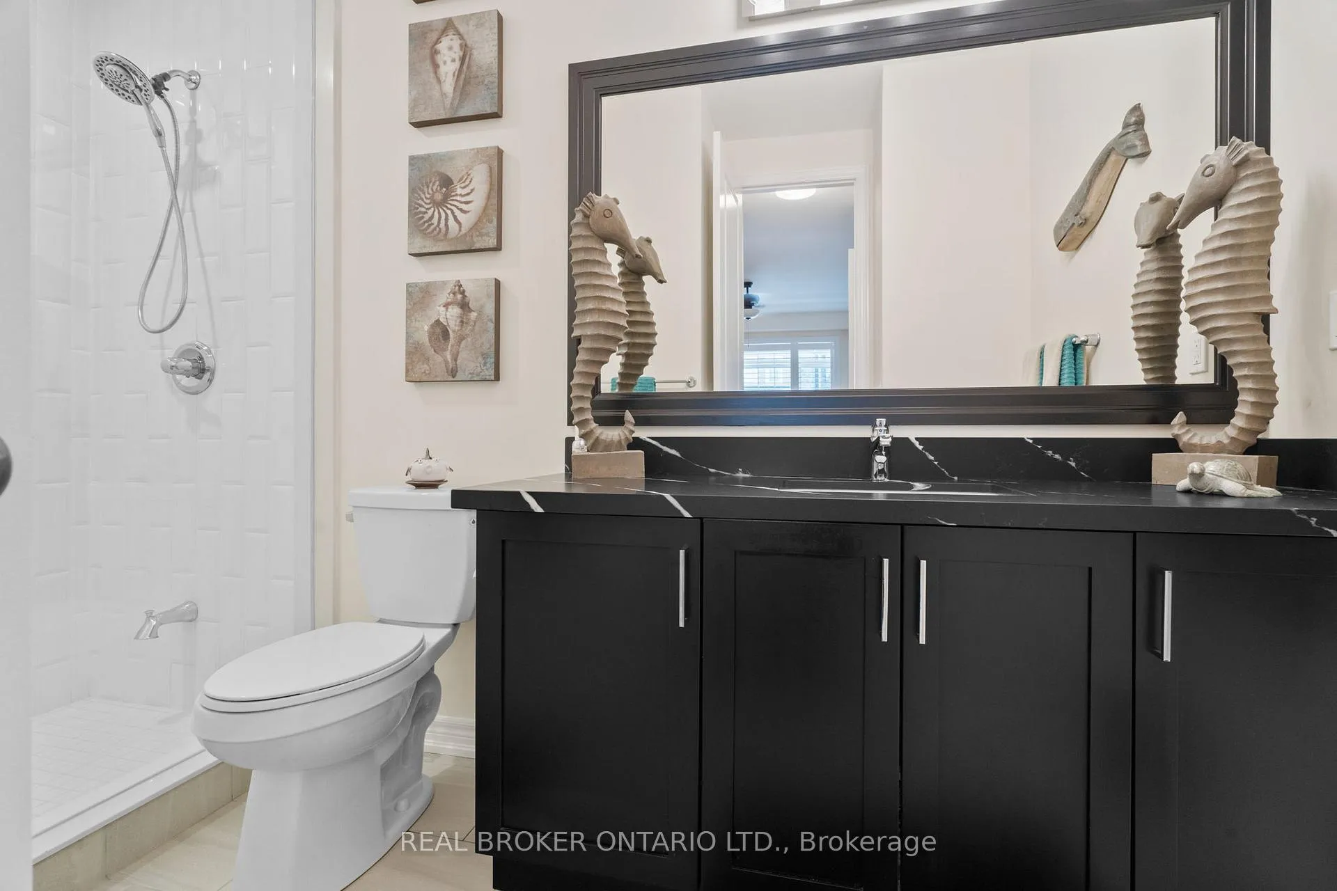 Photo 6 of 23 Howard Williams Court, Uxbridge — HOMEH