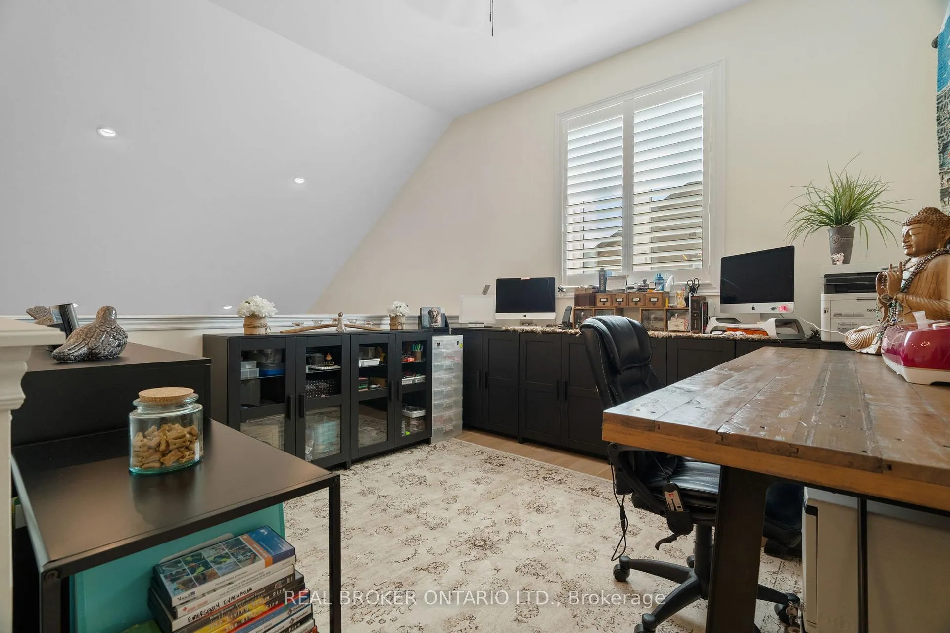 Photo 18 of 23 Howard Williams Court, Uxbridge — HOMEH