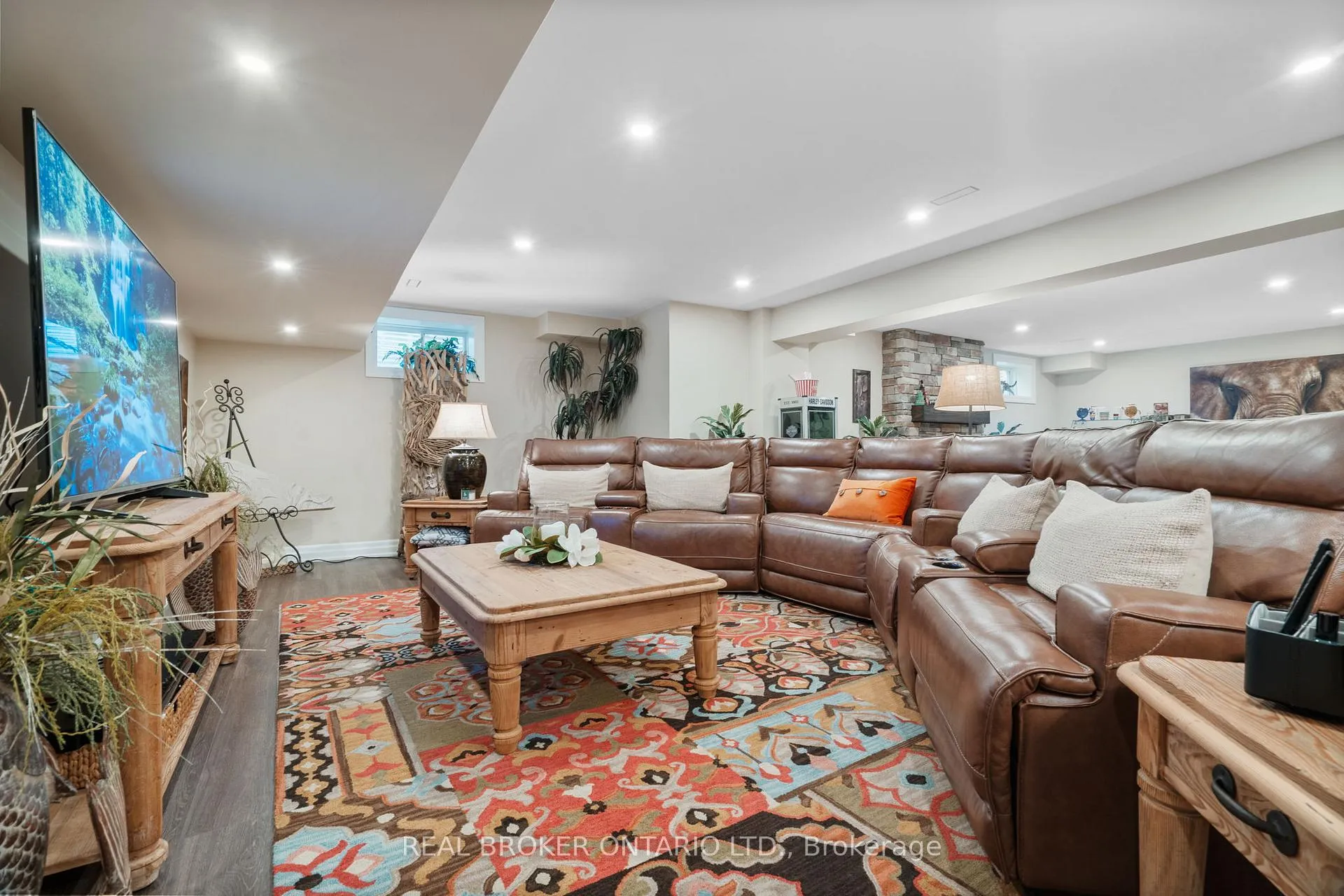 Photo 26 of 23 Howard Williams Court, Uxbridge — HOMEH