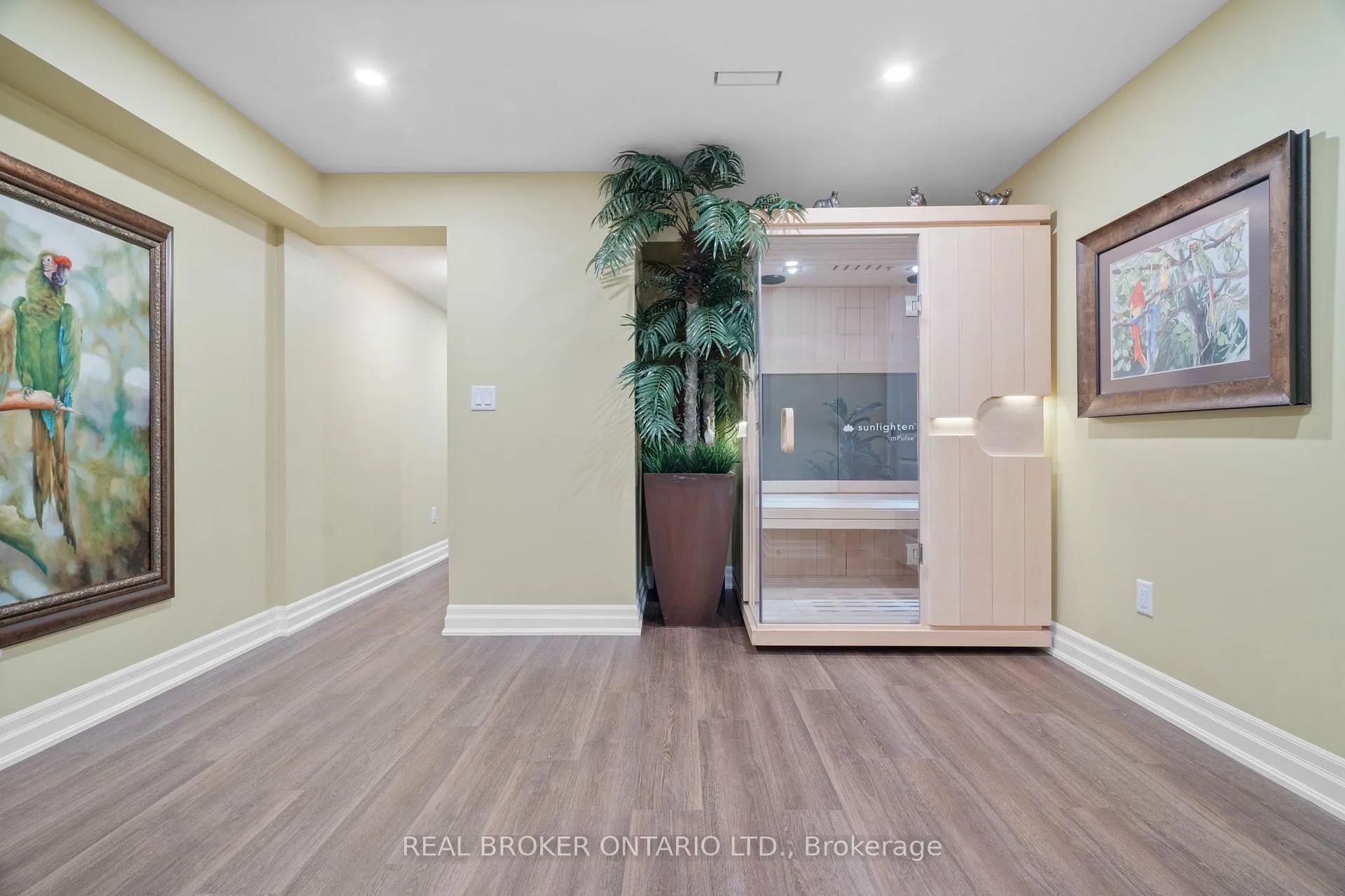 Photo 28 of 23 Howard Williams Court, Uxbridge — HOMEH