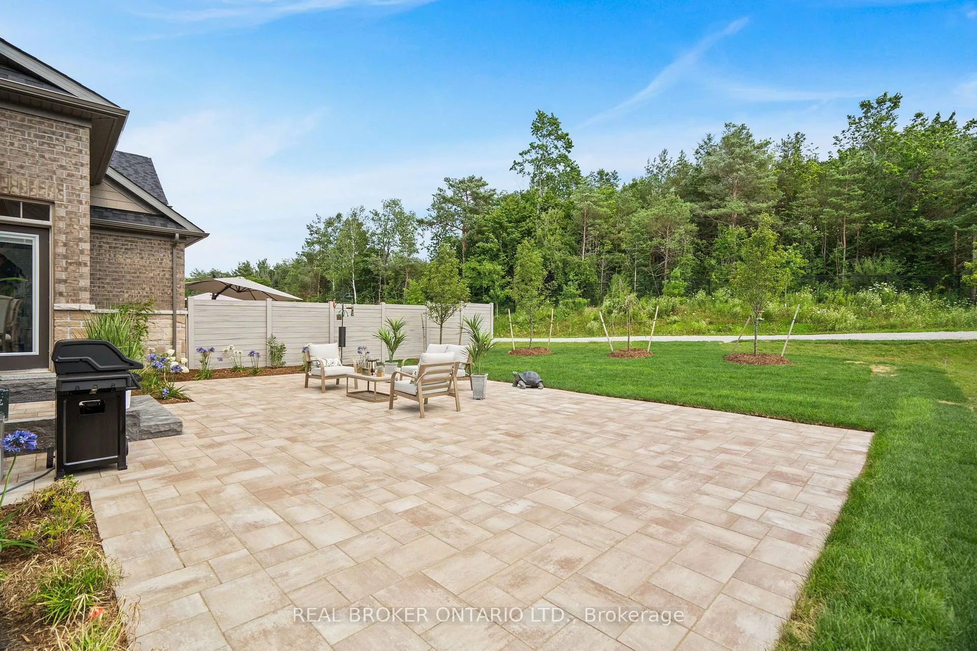Photo 31 of 23 Howard Williams Court, Uxbridge — HOMEH