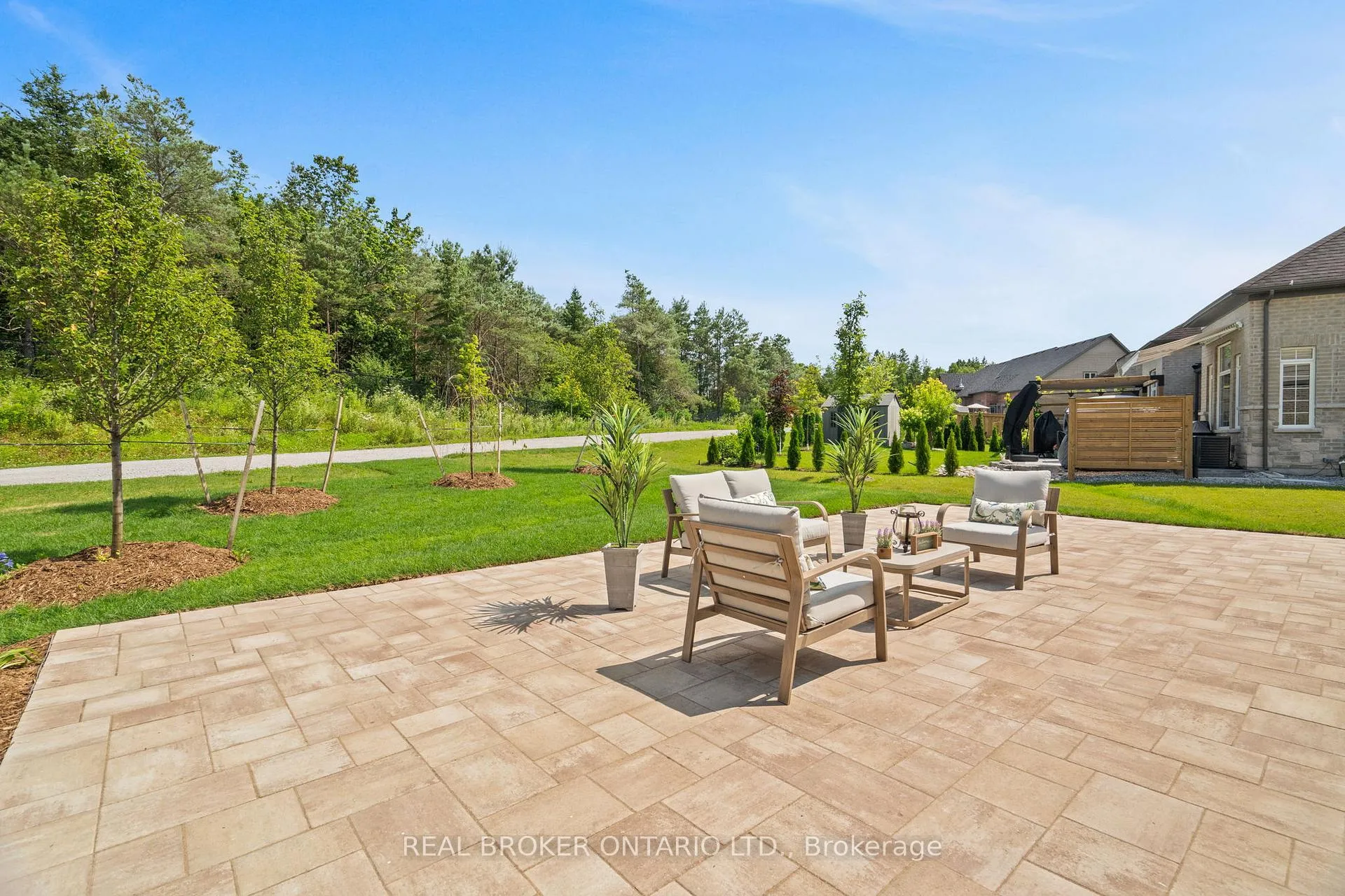 Photo 36 of 23 Howard Williams Court, Uxbridge — HOMEH