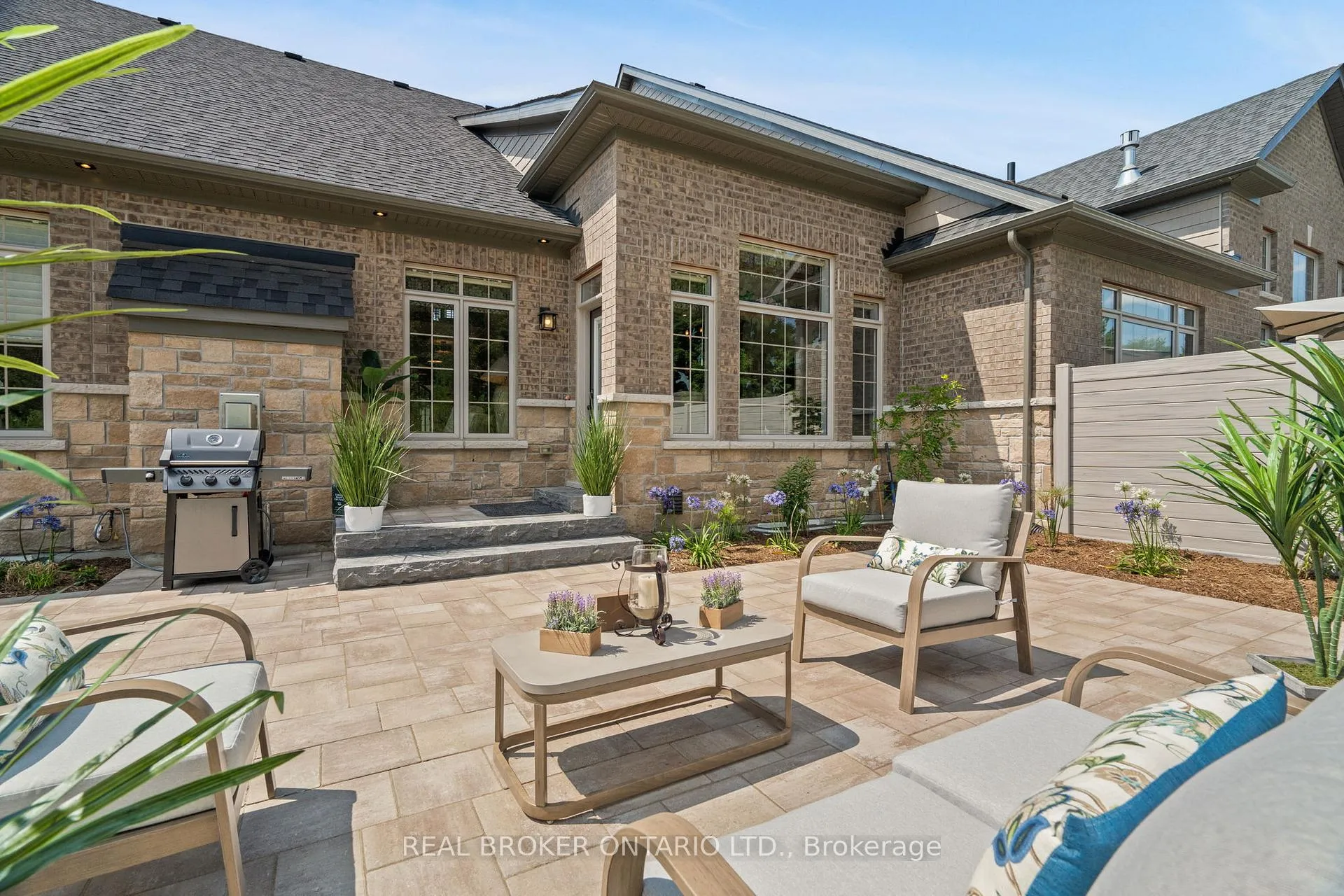 Photo 37 of 23 Howard Williams Court, Uxbridge — HOMEH