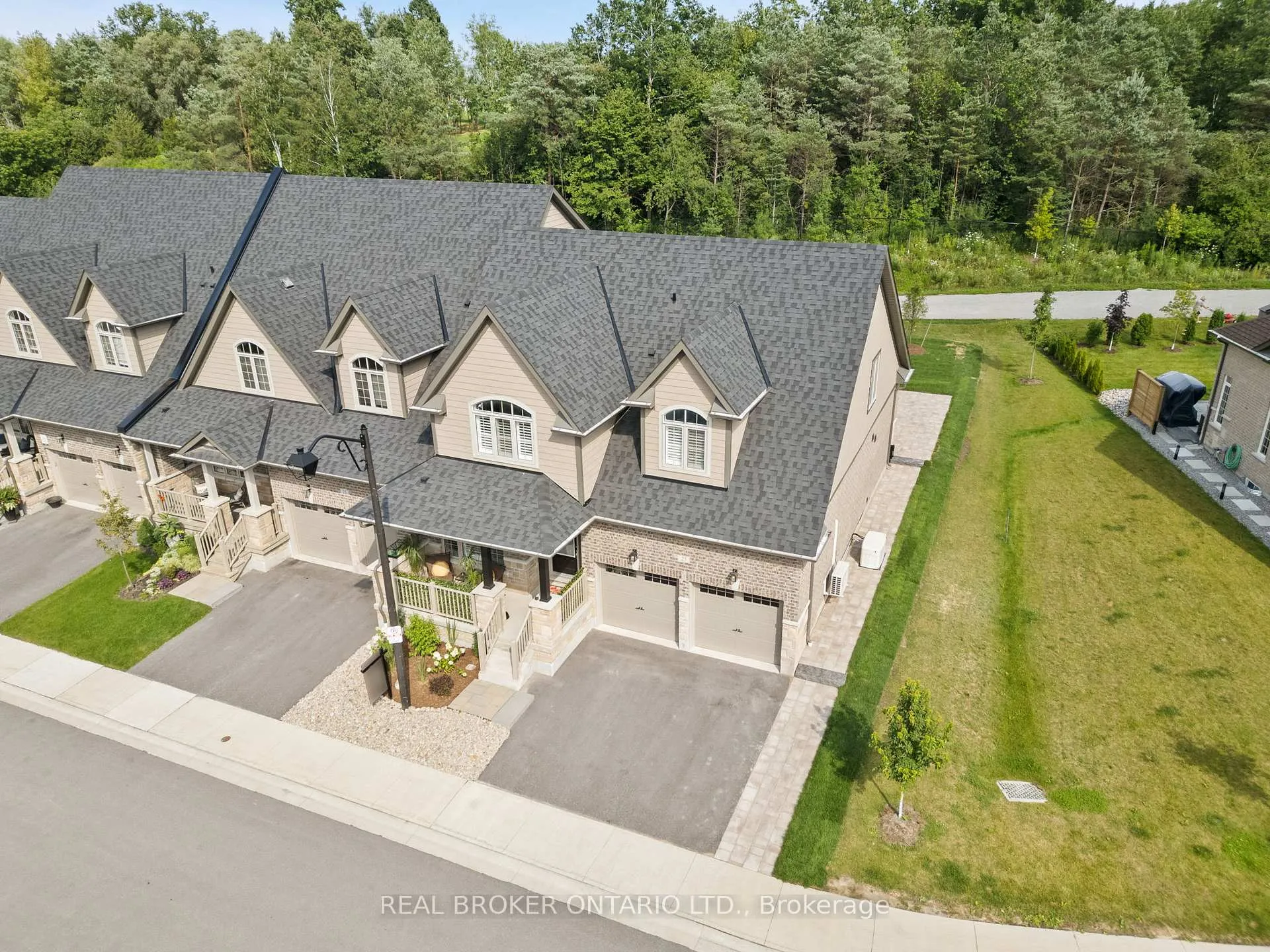 Photo 48 of 23 Howard Williams Court, Uxbridge — HOMEH