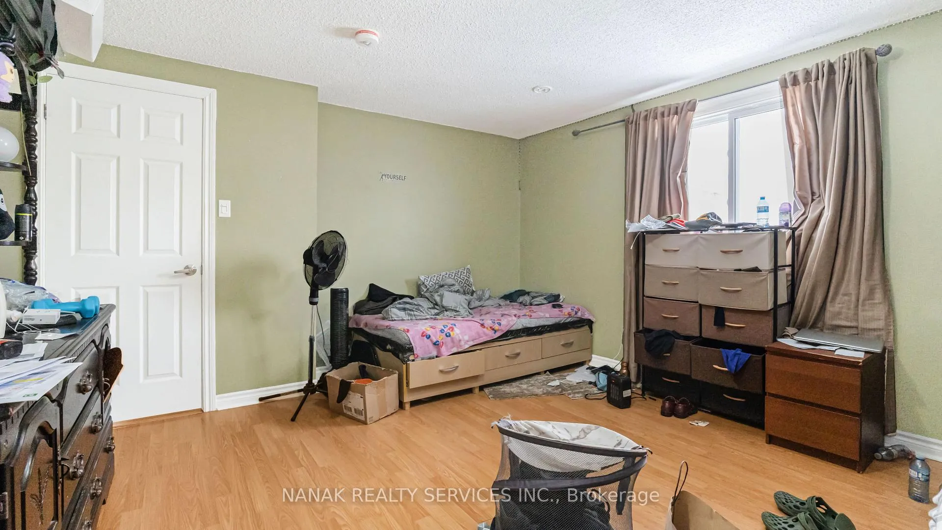Photo 21 of 46 Hickling Trail, Barrie, Grove East — HOMEH
