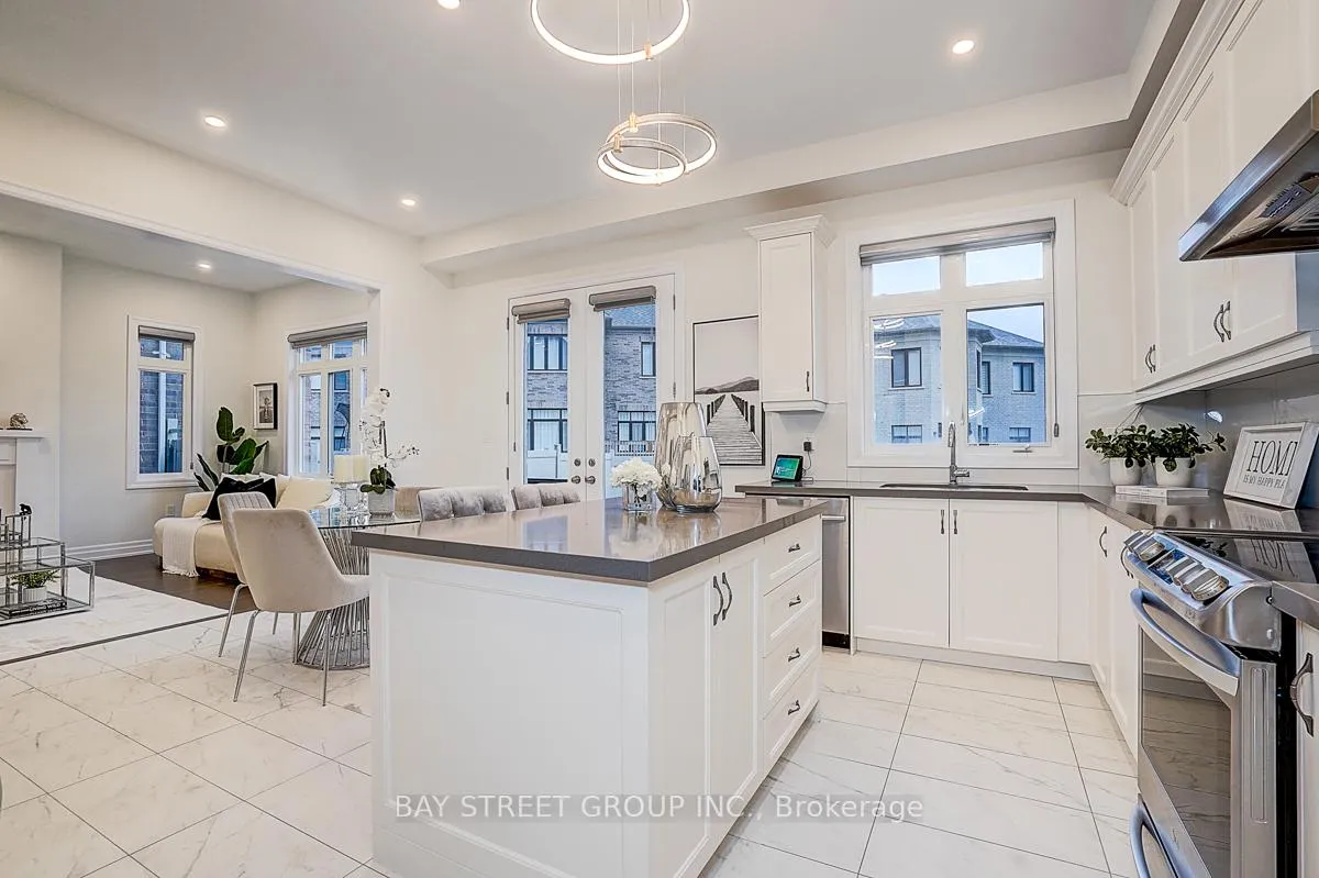 Photo 19 of 16 Botelho Circle, Aurora, Bayview Southeast — HOMEH