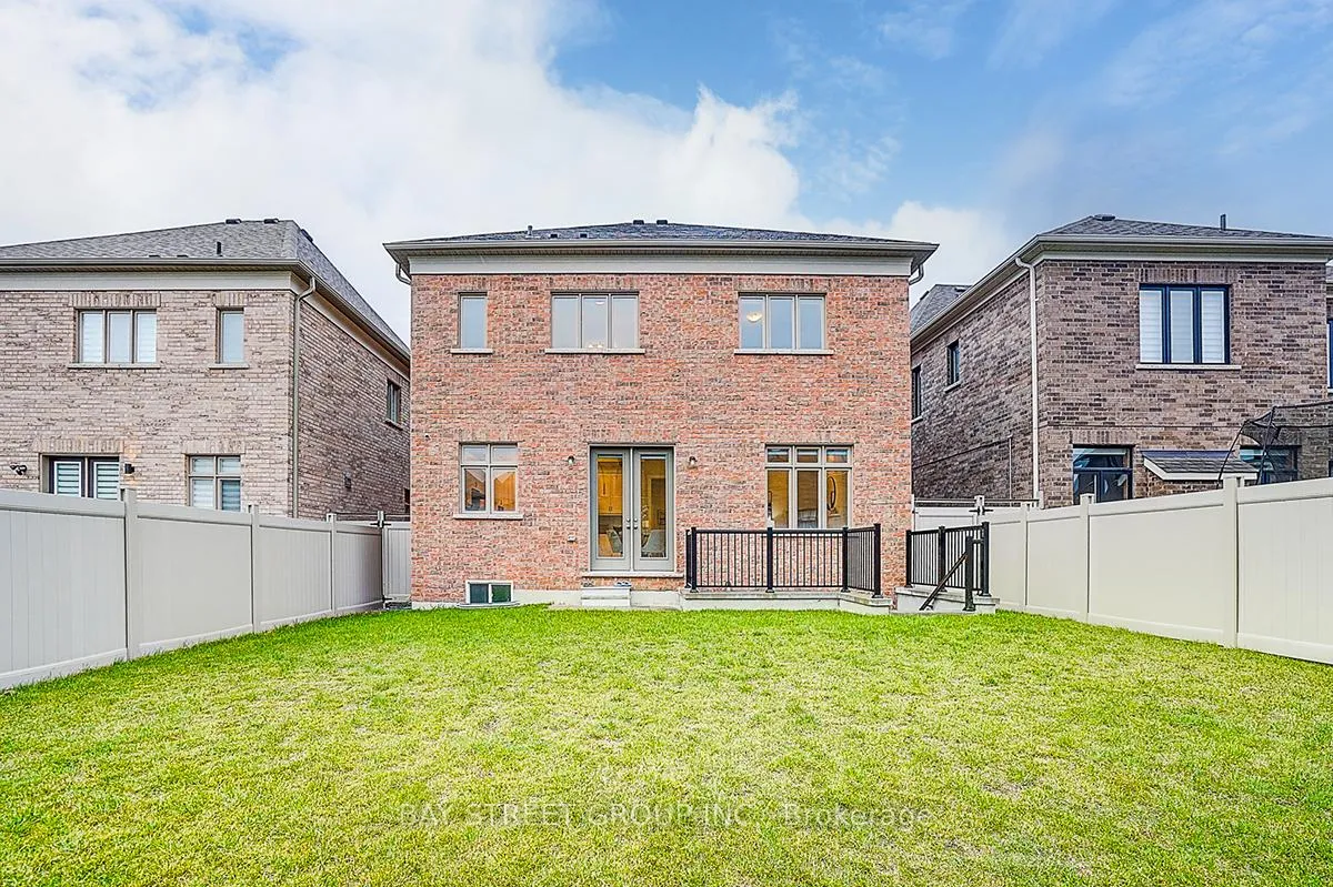 Photo 46 of 16 Botelho Circle, Aurora, Bayview Southeast — HOMEH
