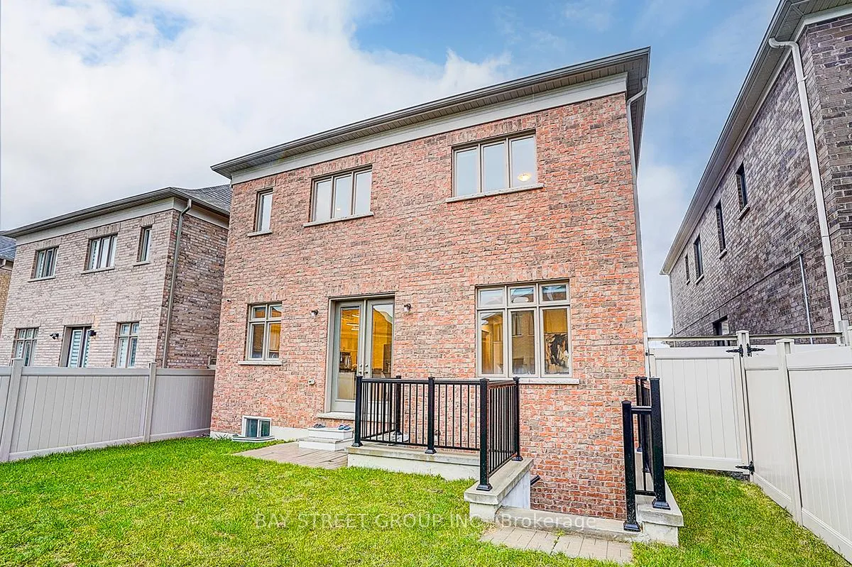 Photo 47 of 16 Botelho Circle, Aurora, Bayview Southeast — HOMEH