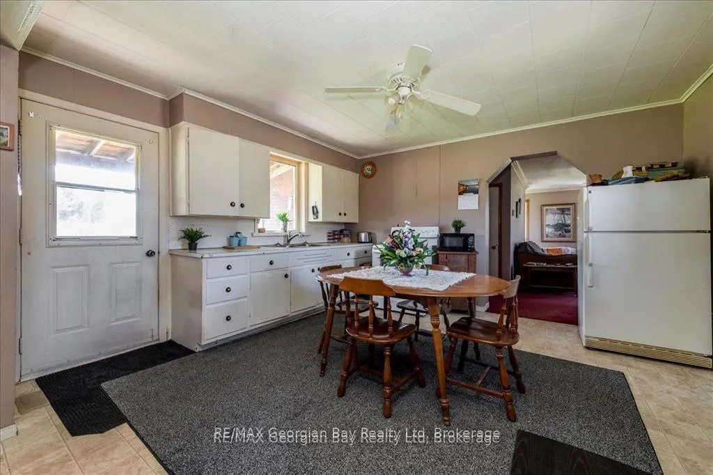 Photo 4 of 579 Marshall Road, Tiny, Rural Tiny — HOMEH