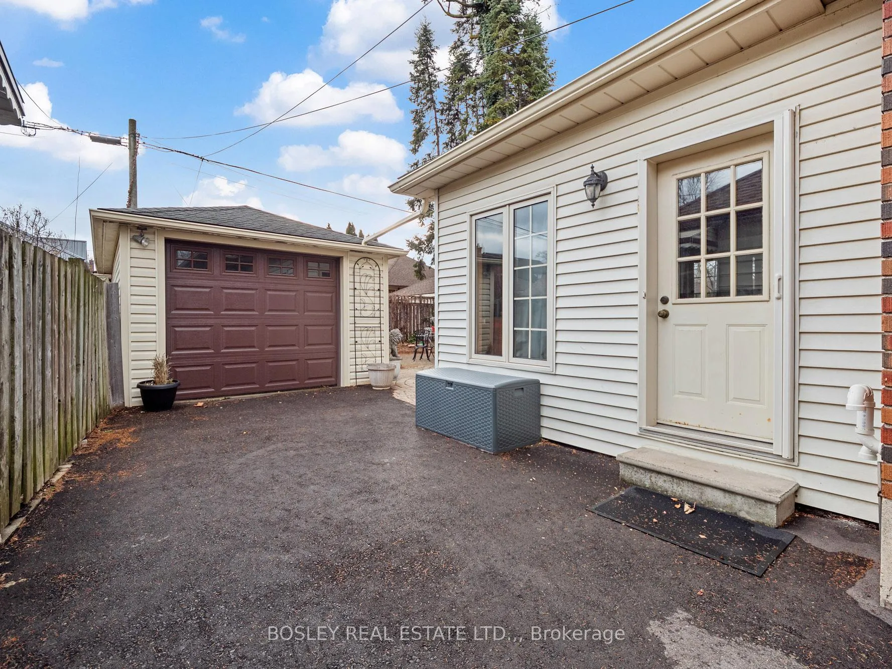 Photo 25 of 30 Spruce Street, St. Catharines, Downtown — HOMEH