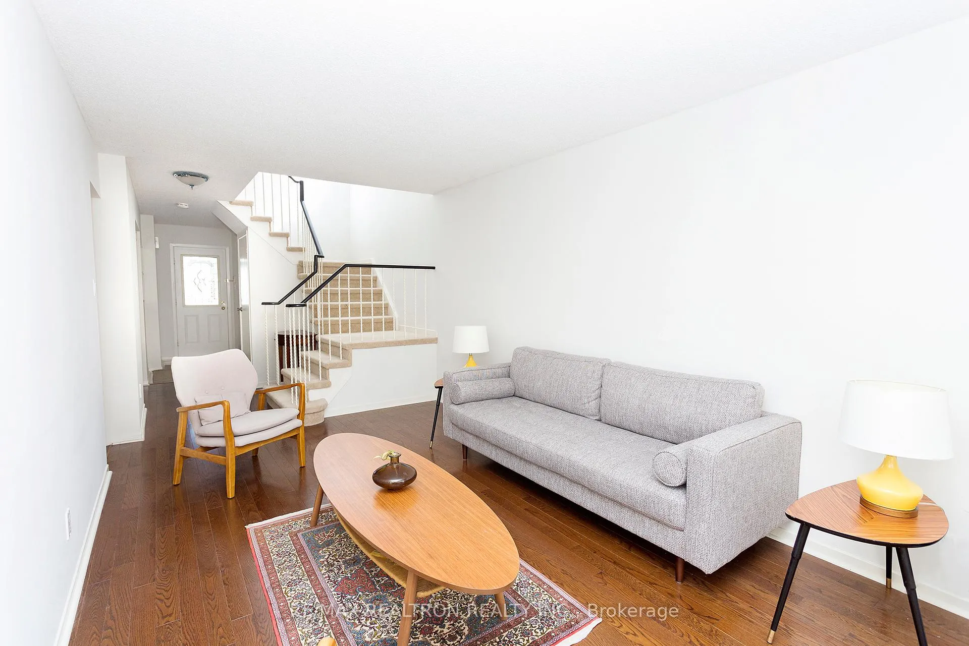 Photo 8 of 137 Glenmanor Way, Vaughan, Crestwood-Springfarm-Yorkhill — HOMEH