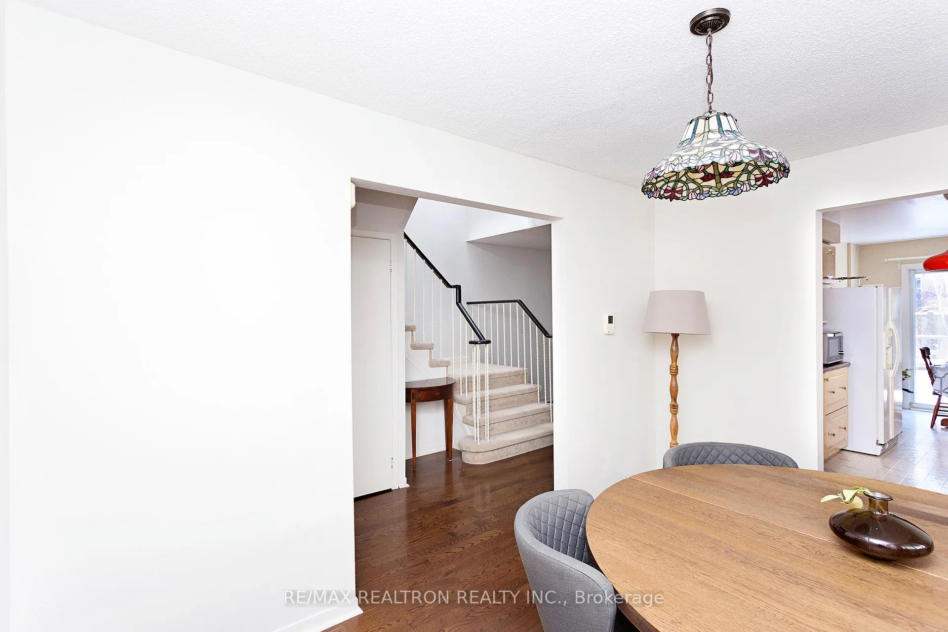 Photo 11 of 137 Glenmanor Way, Vaughan, Crestwood-Springfarm-Yorkhill — HOMEH