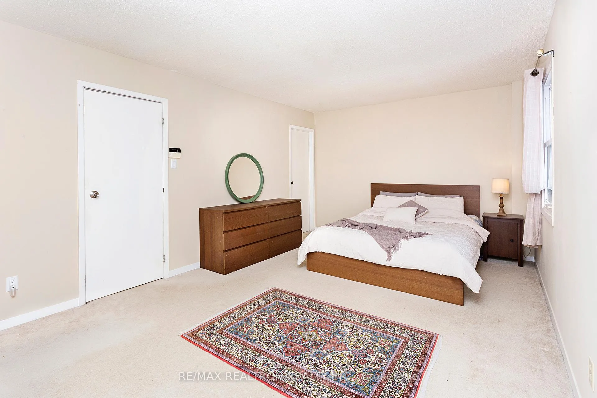 Photo 19 of 137 Glenmanor Way, Vaughan, Crestwood-Springfarm-Yorkhill — HOMEH