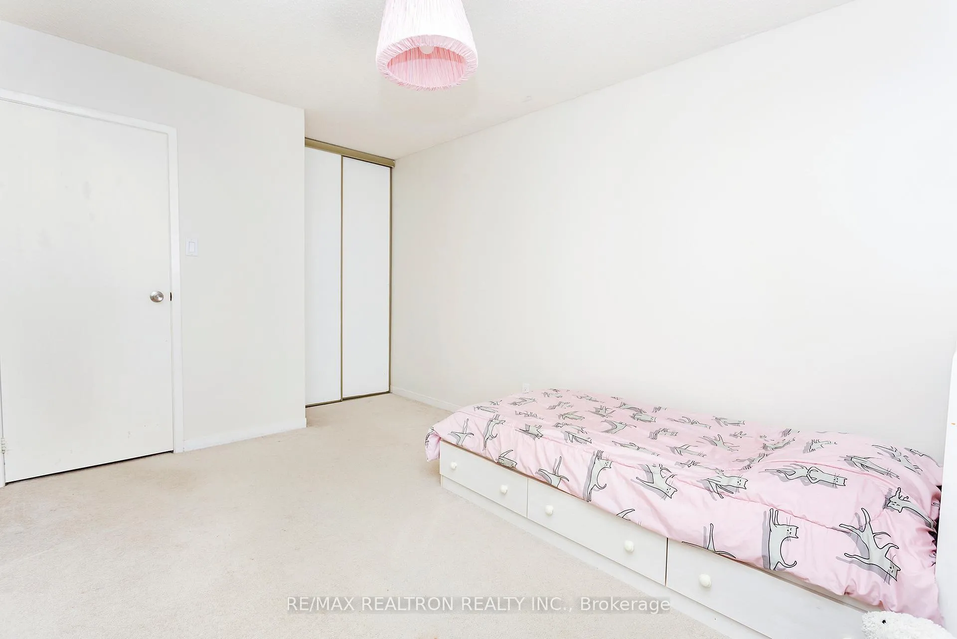 Photo 26 of 137 Glenmanor Way, Vaughan, Crestwood-Springfarm-Yorkhill — HOMEH