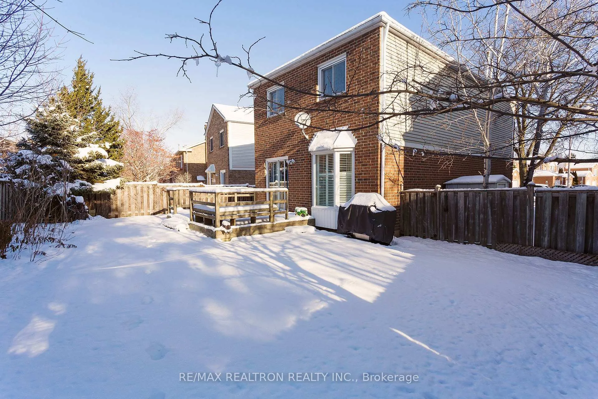 Photo 36 of 137 Glenmanor Way, Vaughan, Crestwood-Springfarm-Yorkhill — HOMEH