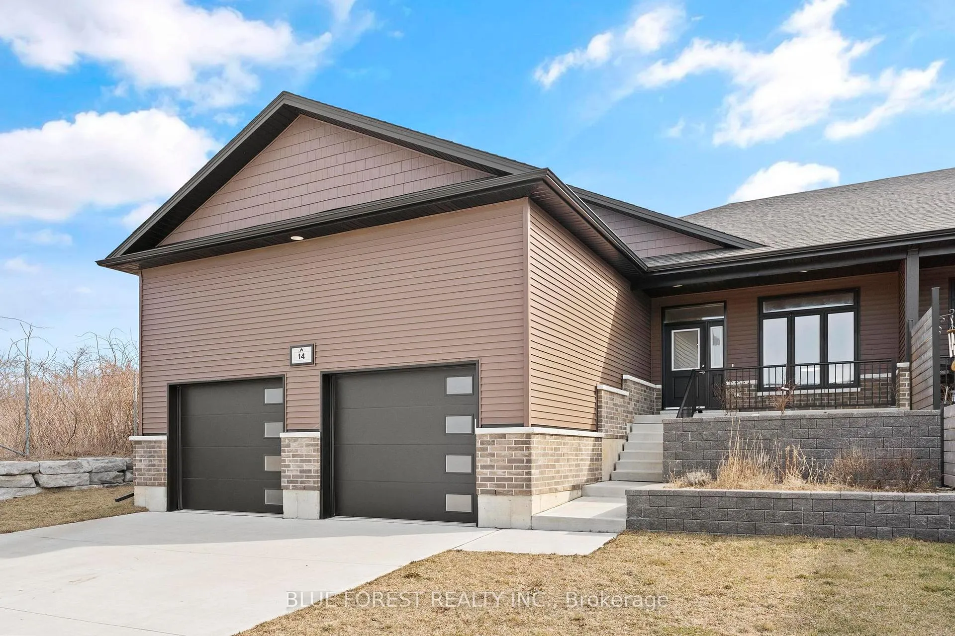 Photo 2 of 14 Vida Street, Chatham-Kent, Blenheim — HOMEH