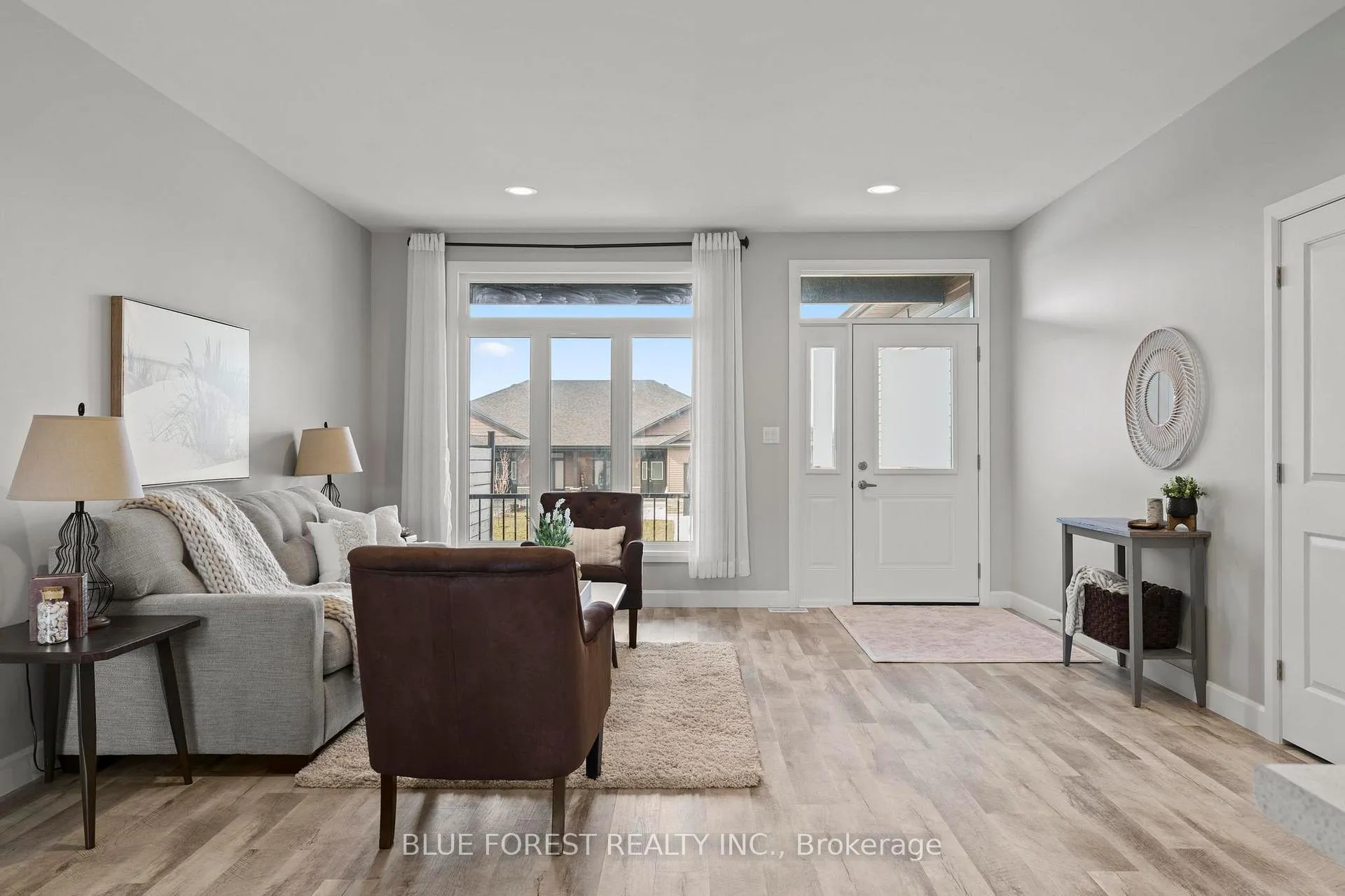 Photo 9 of 14 Vida Street, Chatham-Kent, Blenheim — HOMEH