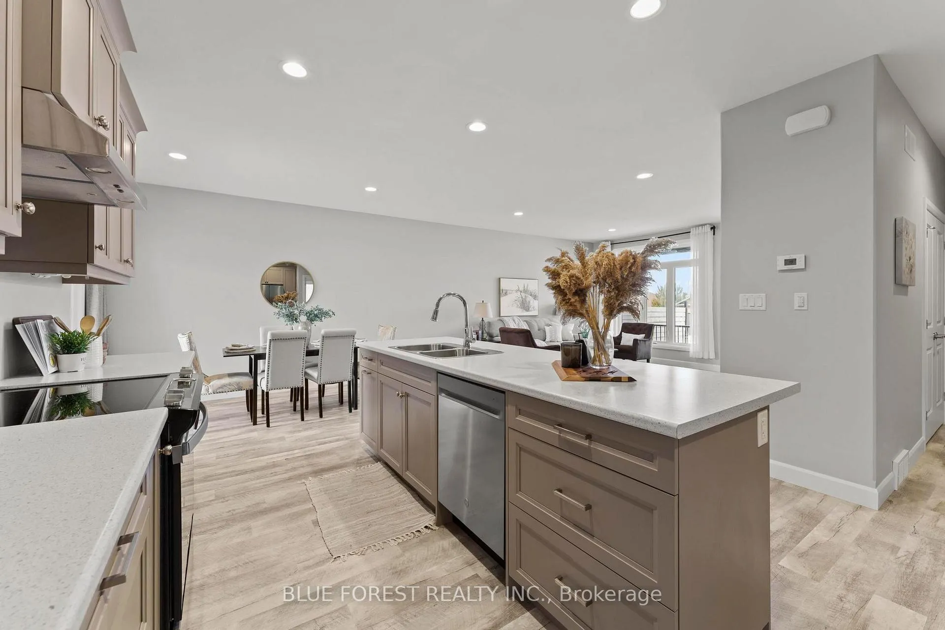 Photo 14 of 14 Vida Street, Chatham-Kent, Blenheim — HOMEH