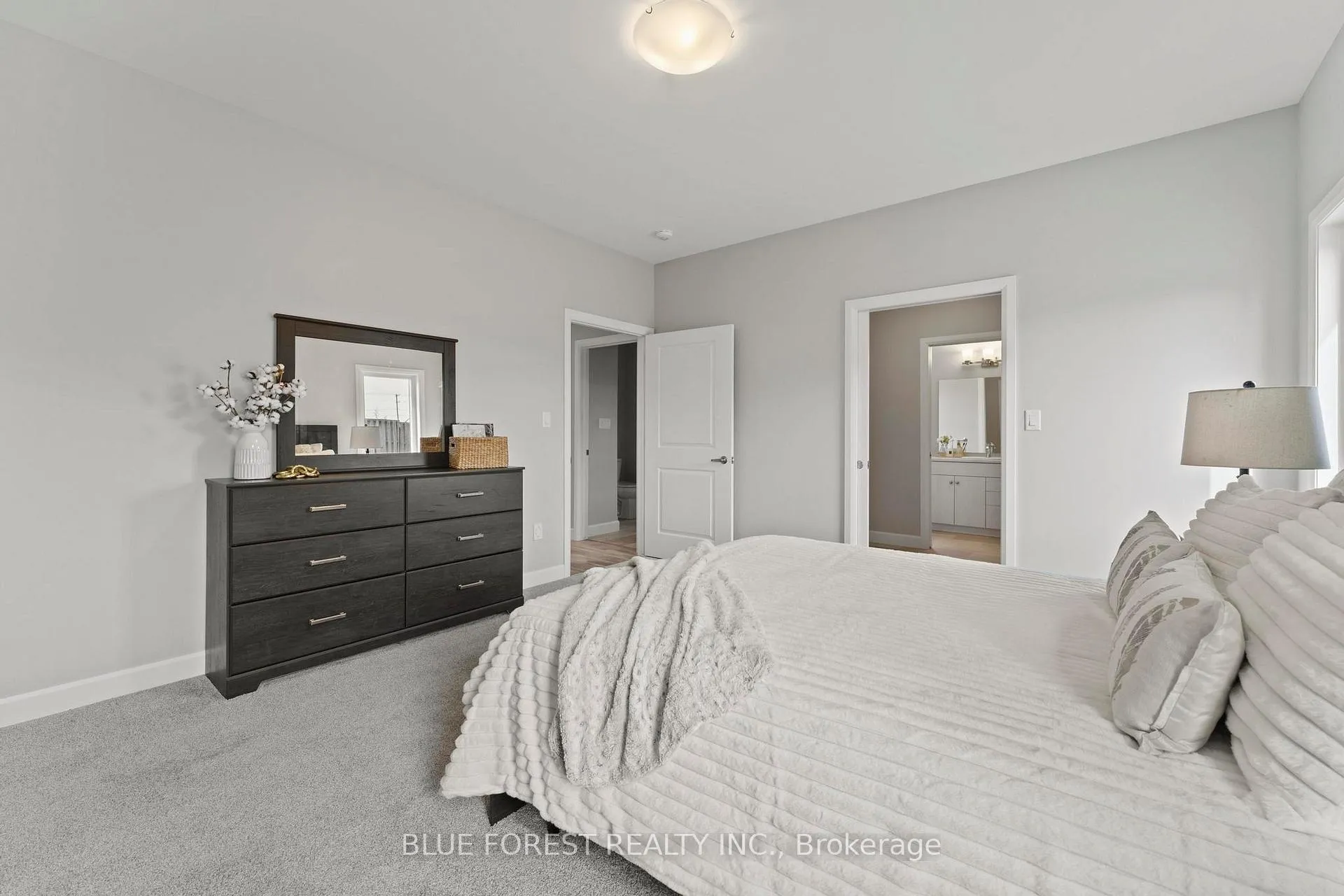 Photo 20 of 14 Vida Street, Chatham-Kent, Blenheim — HOMEH