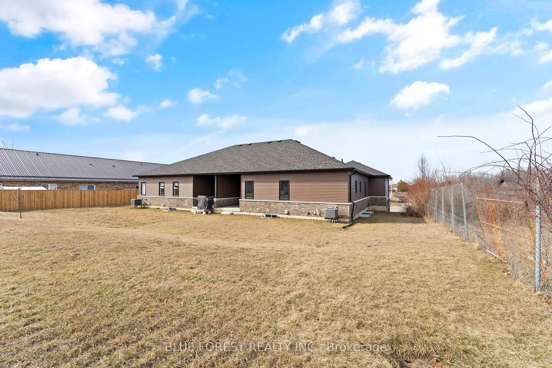 Photo 32 of 14 Vida Street, Chatham-Kent, Blenheim — HOMEH