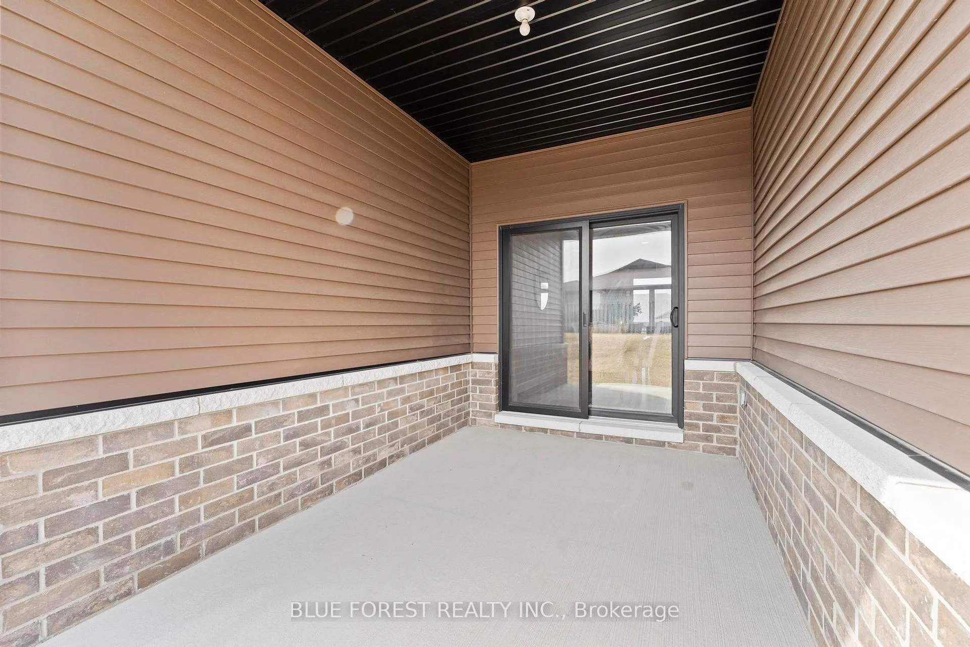 Photo 33 of 14 Vida Street, Chatham-Kent, Blenheim — HOMEH