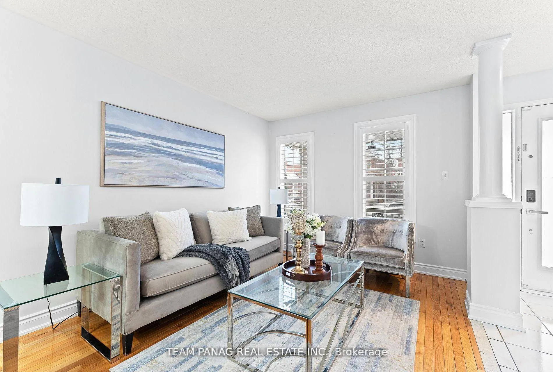 Photo 5 of 16 Saintsbury Crescent, Brampton, Sandringham-Wellington — HOMEH
