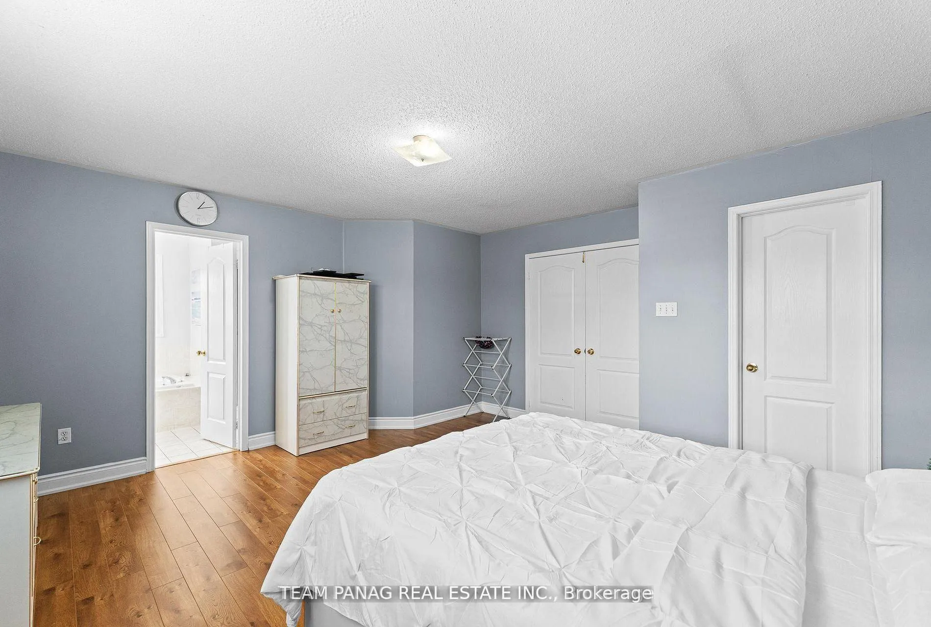 Photo 13 of 16 Saintsbury Crescent, Brampton, Sandringham-Wellington — HOMEH