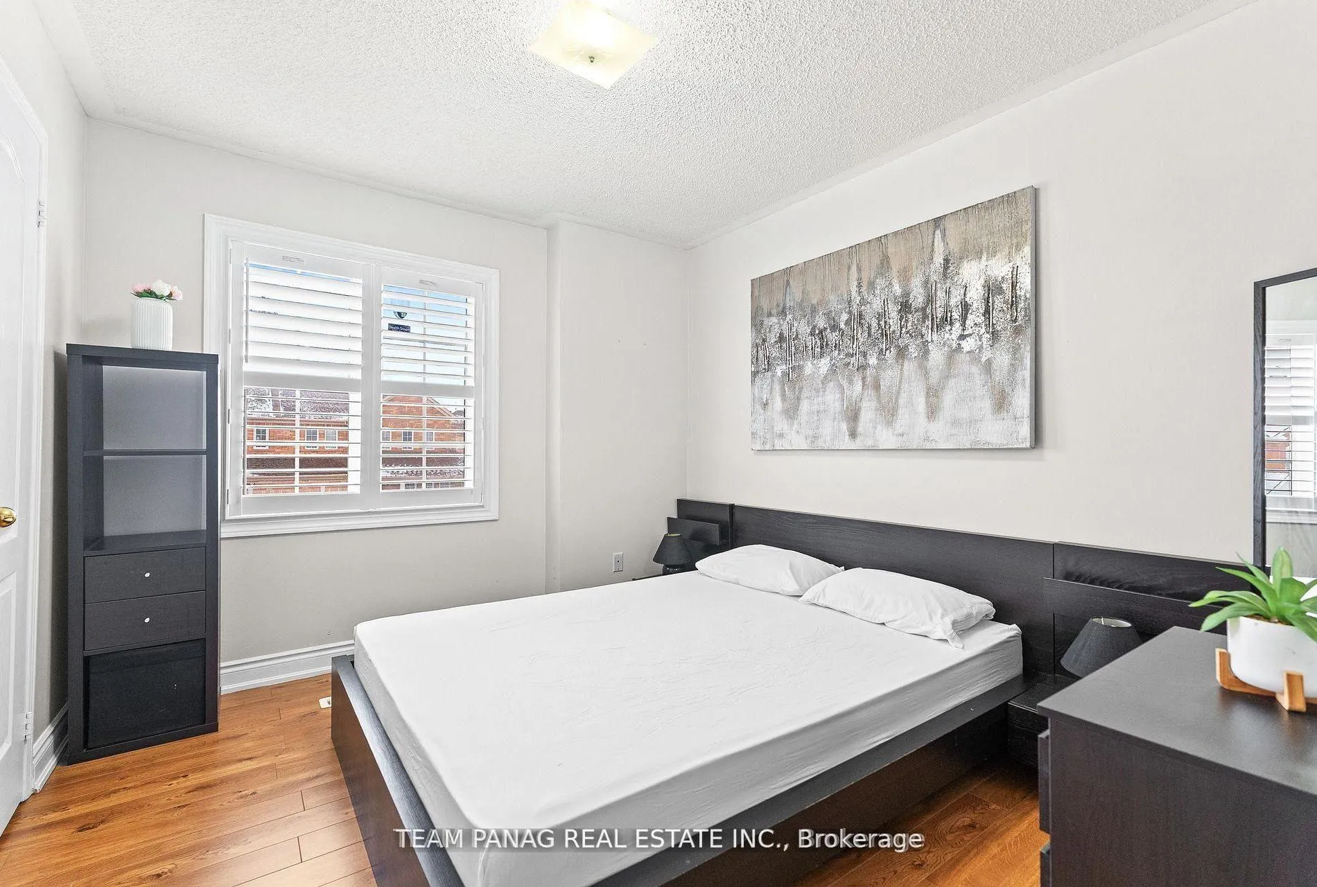 Photo 17 of 16 Saintsbury Crescent, Brampton, Sandringham-Wellington — HOMEH