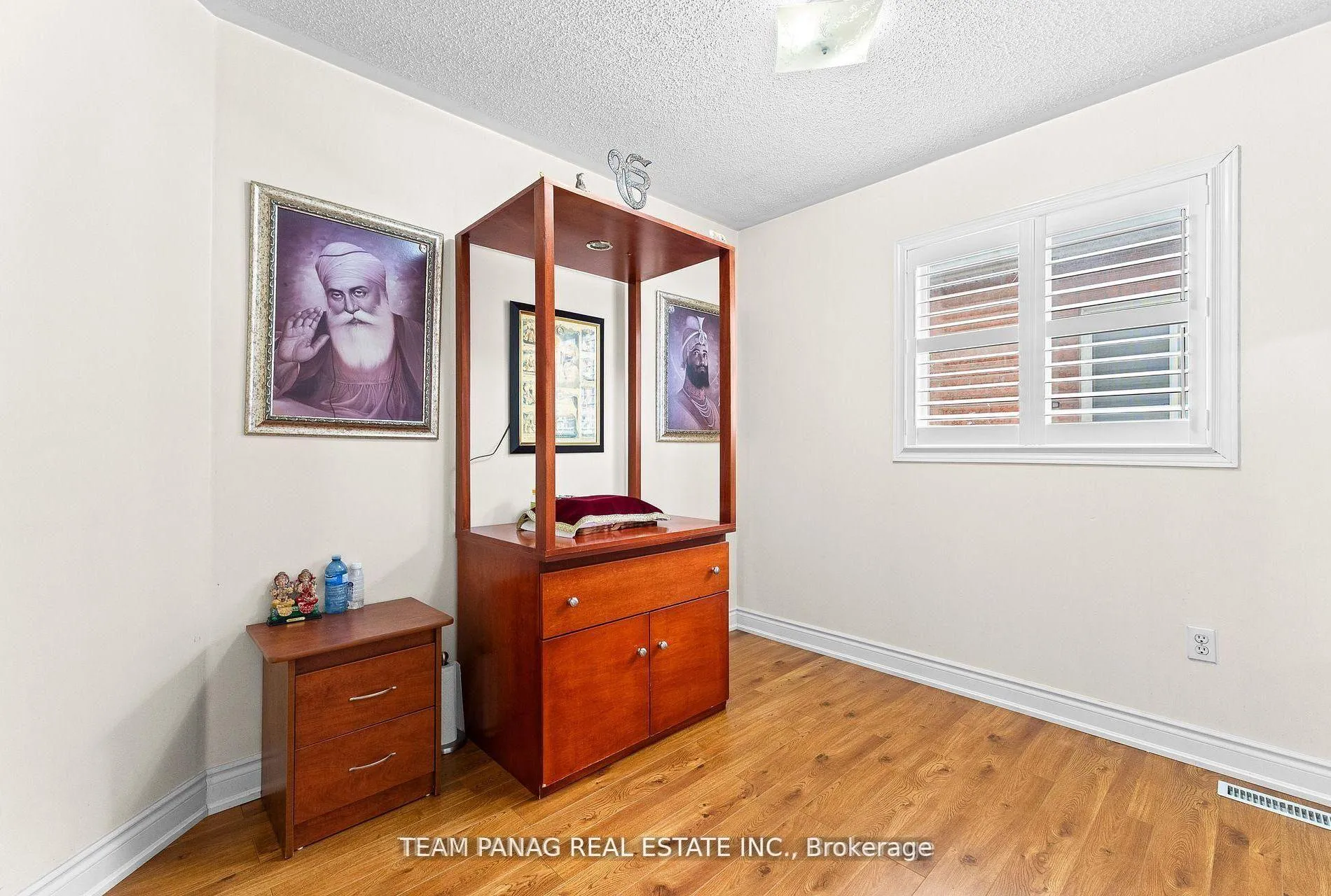 Photo 19 of 16 Saintsbury Crescent, Brampton, Sandringham-Wellington — HOMEH