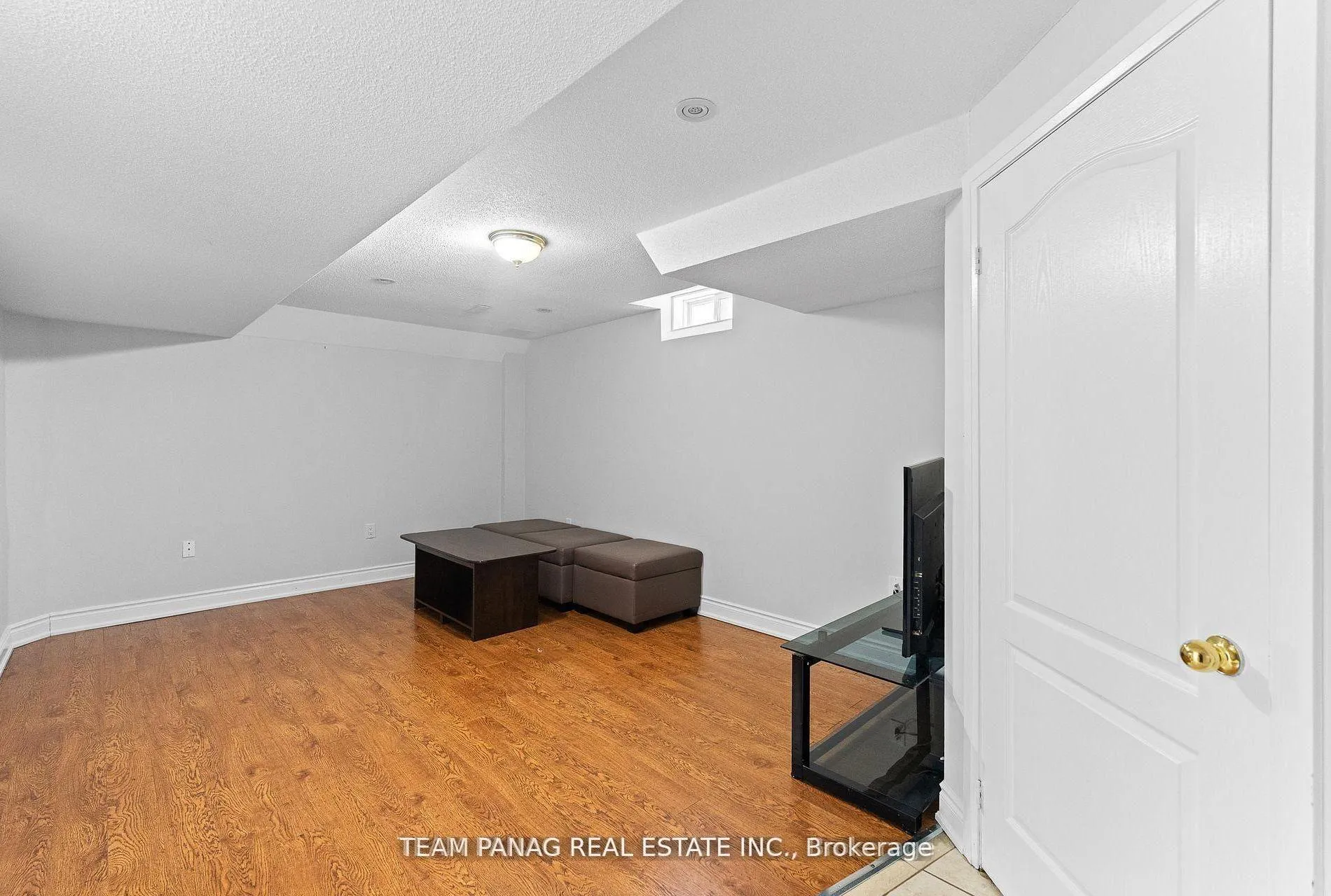 Photo 22 of 16 Saintsbury Crescent, Brampton, Sandringham-Wellington — HOMEH