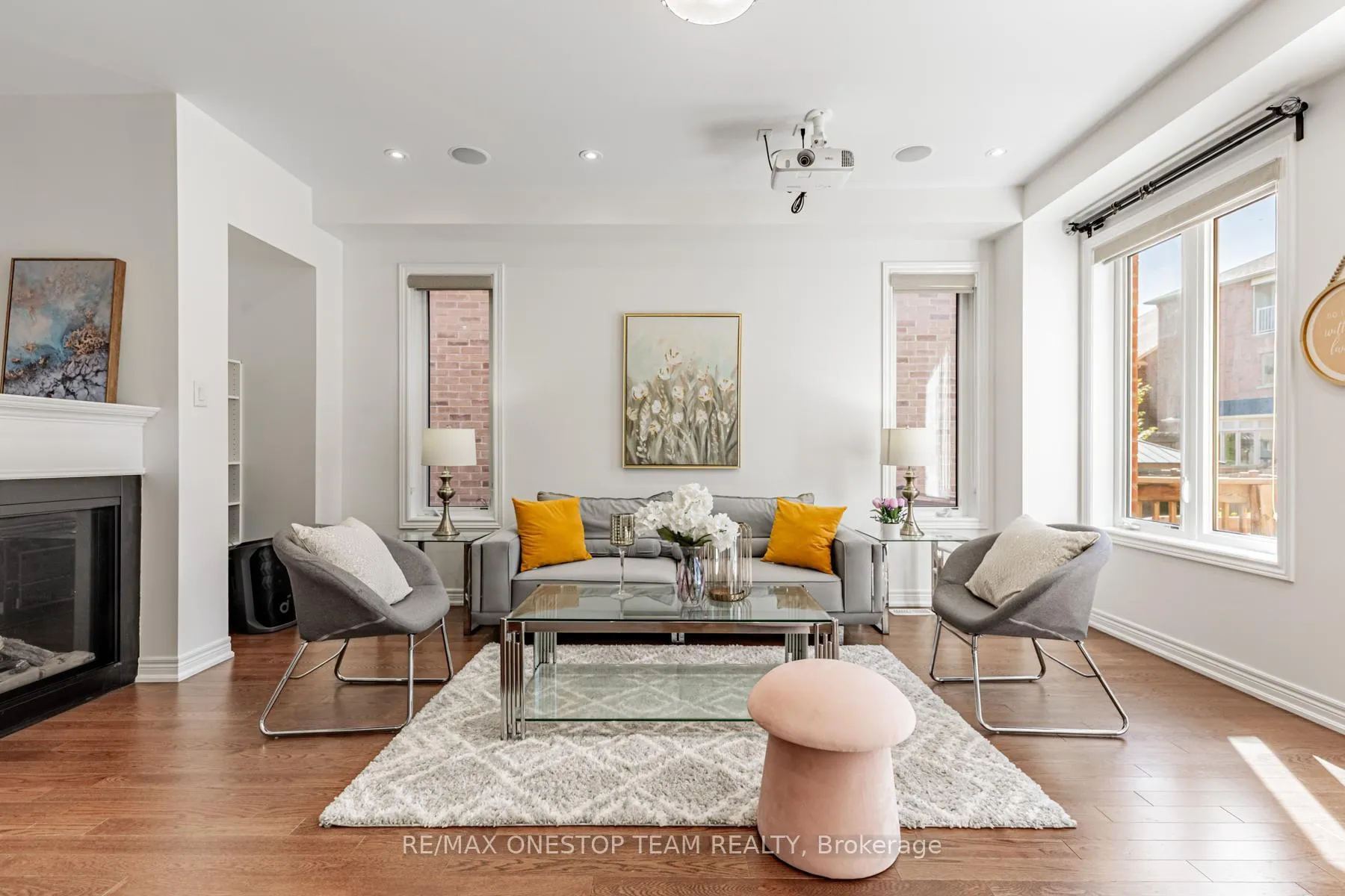 Photo 8 of 16 Nocturne Avenue, Vaughan, Kleinburg — HOMEH