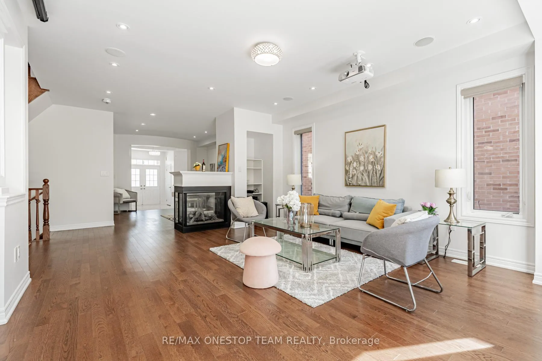 Photo 9 of 16 Nocturne Avenue, Vaughan, Kleinburg — HOMEH