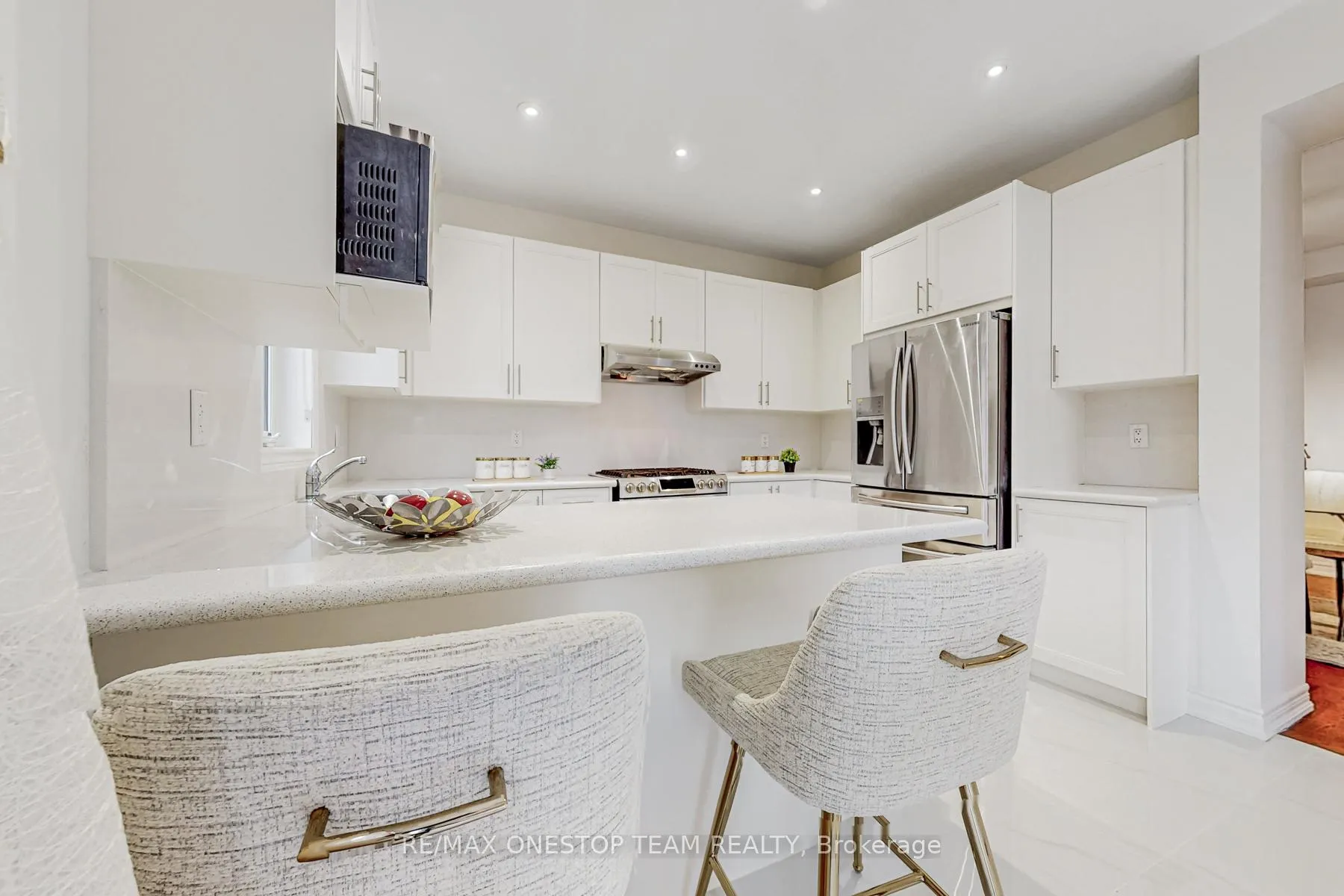 Photo 15 of 16 Nocturne Avenue, Vaughan, Kleinburg — HOMEH