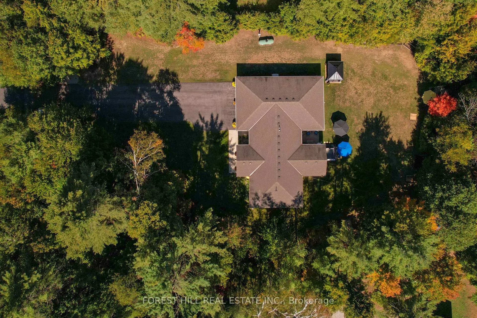 Photo 2 of 1025 Tower Crescent, Gravenhurst, Morriston — HOMEH