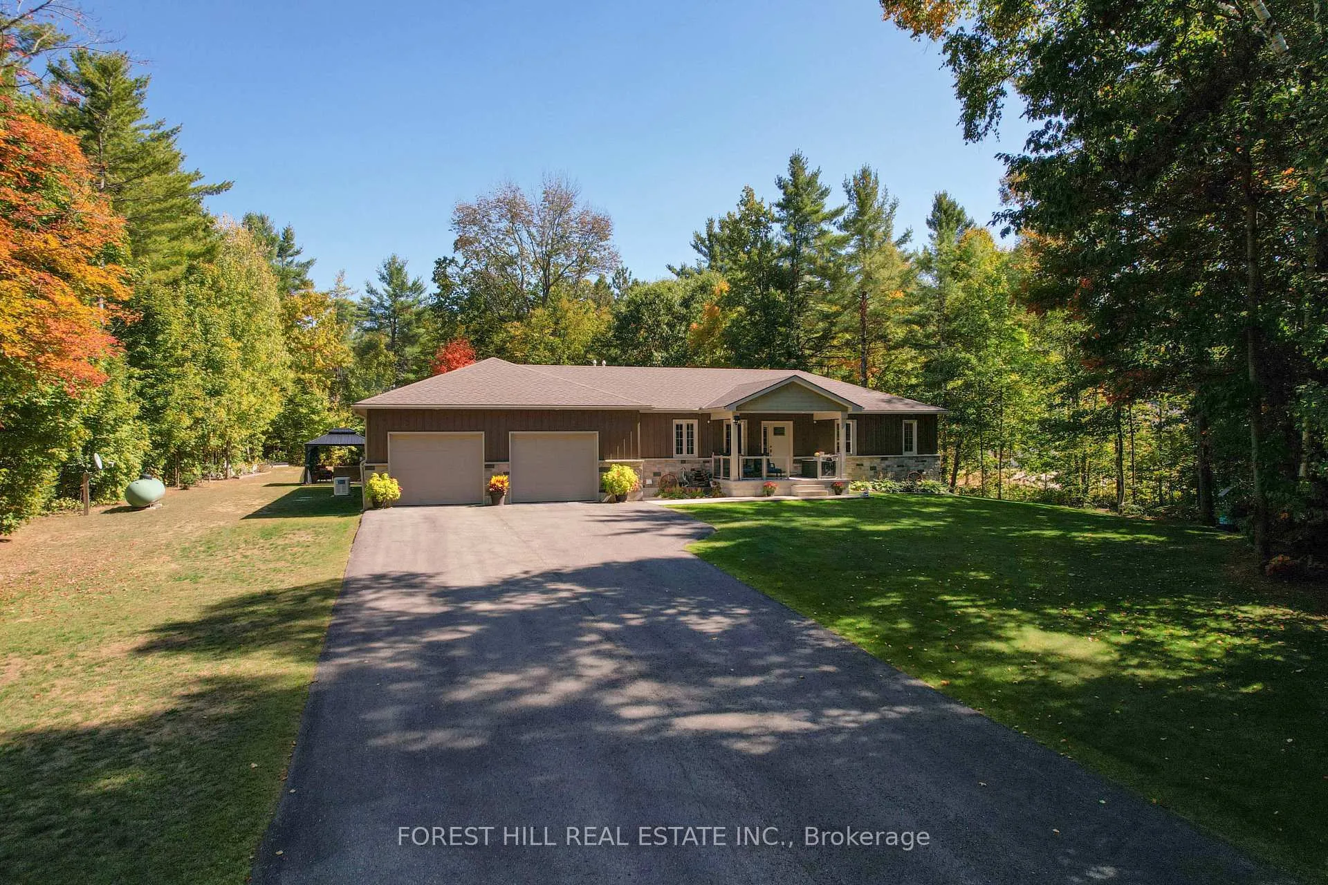 Photo 3 of 1025 Tower Crescent, Gravenhurst, Morriston — HOMEH