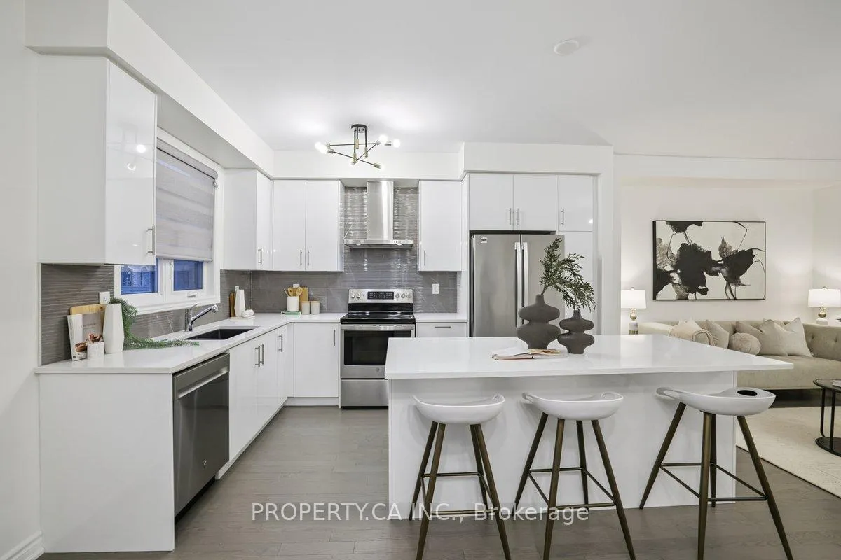 Photo 13 of 1527 Kovachik Boulevard, Milton, Walker — HOMEH