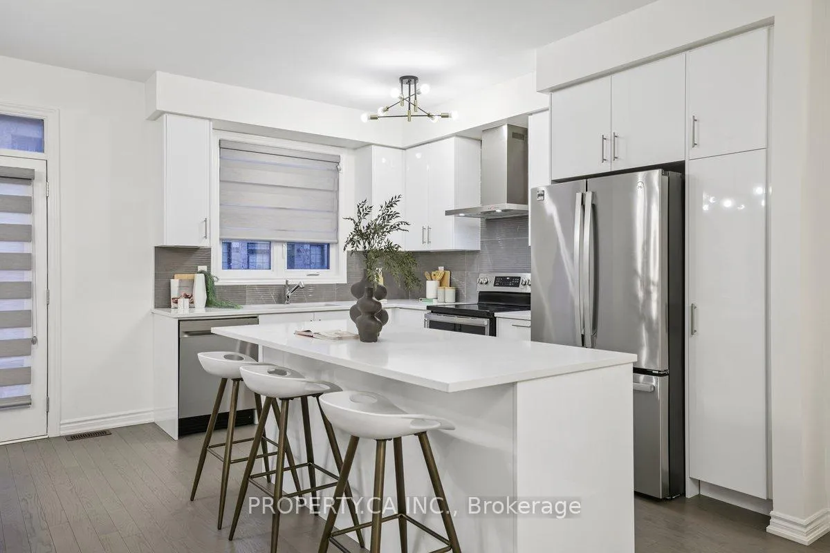 Photo 14 of 1527 Kovachik Boulevard, Milton, Walker — HOMEH