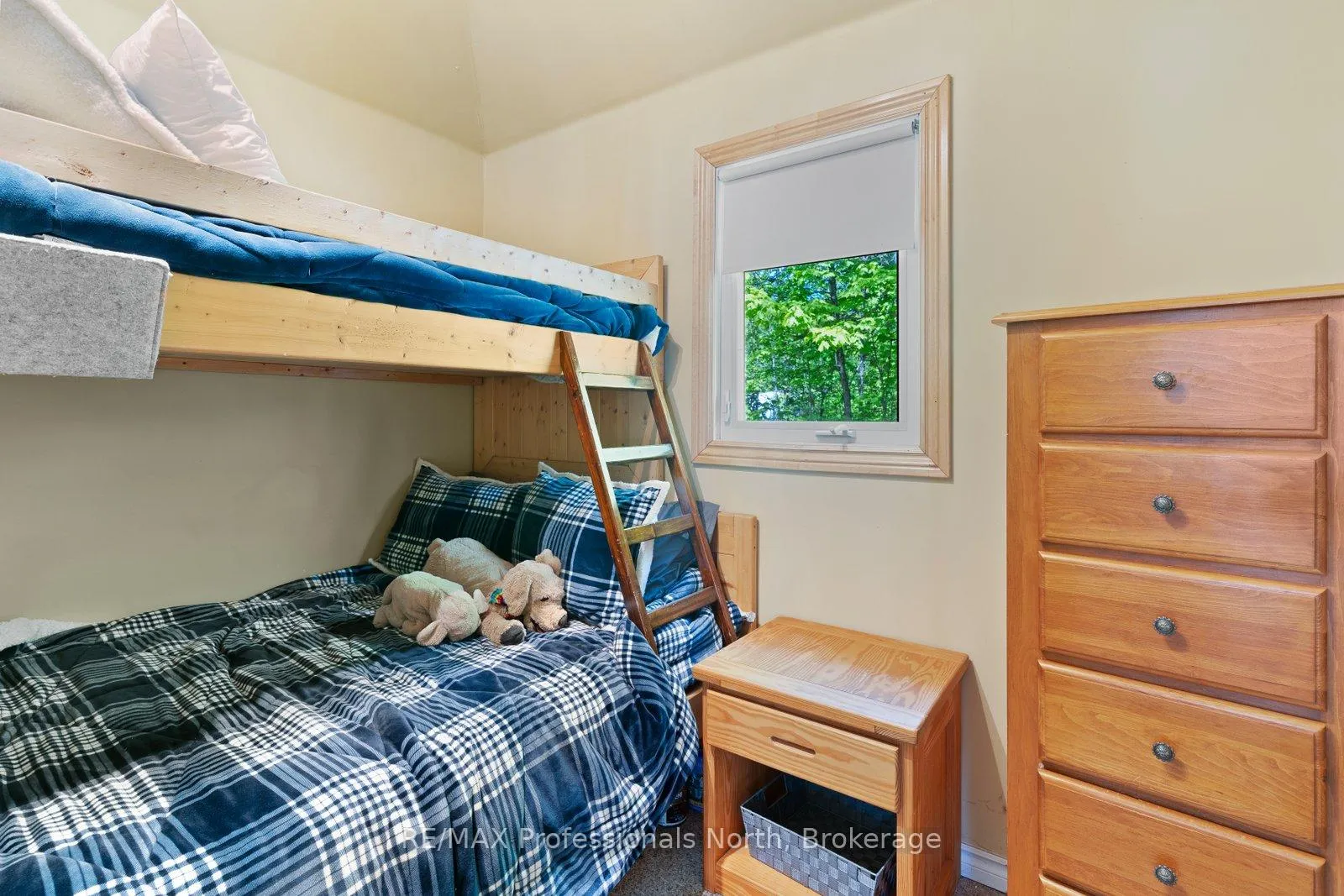 Photo 11 of 1363 Walker Line, Algonquin Highlands — HOMEH