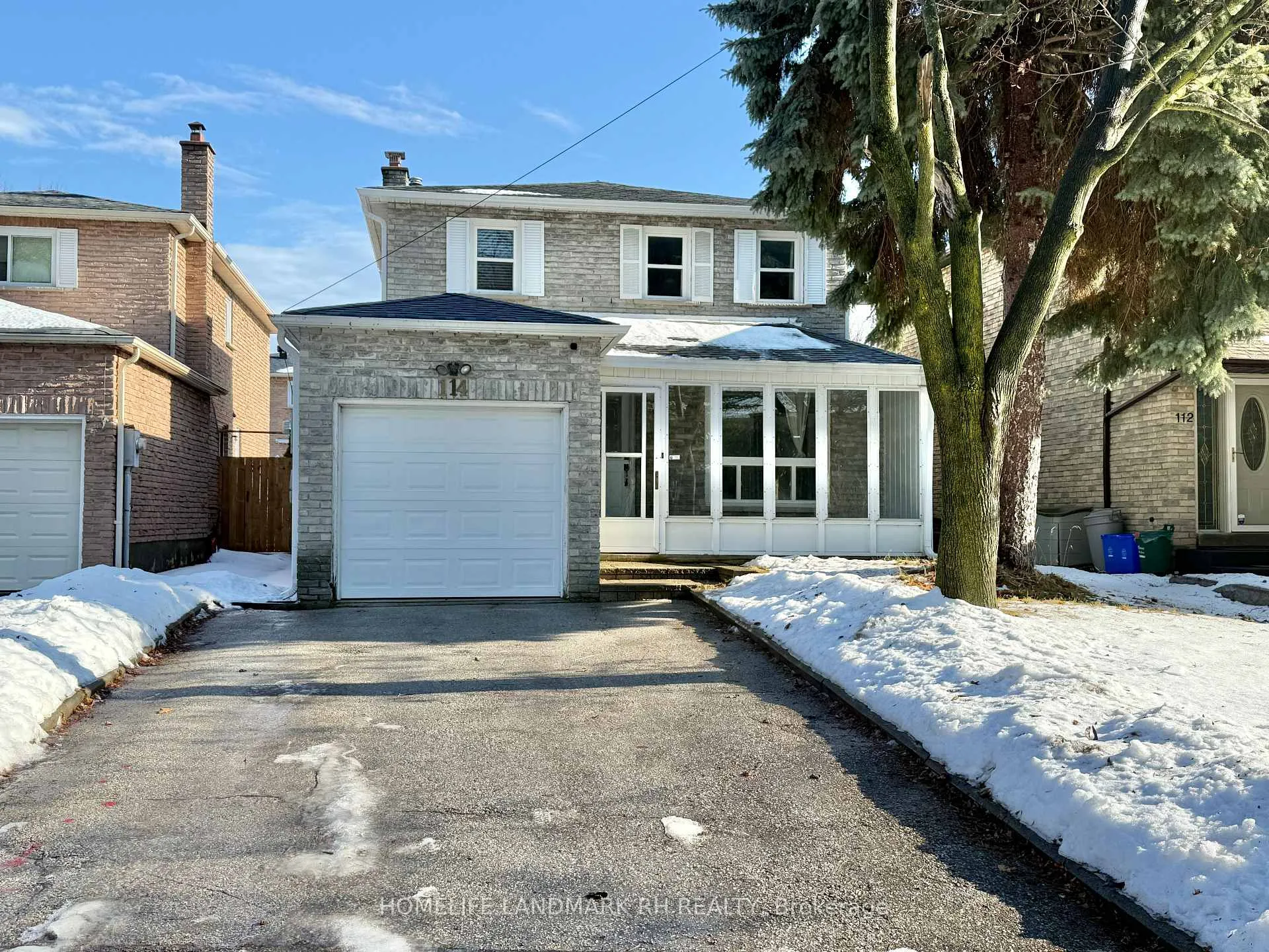 Photo 2 of 114 Mercer Crescent, Markham, Raymerville — HOMEH