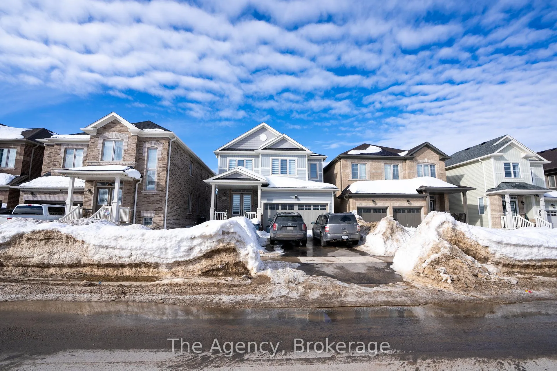 Photo 2 of 671 Anishinaabe Drive, Shelburne — HOMEH