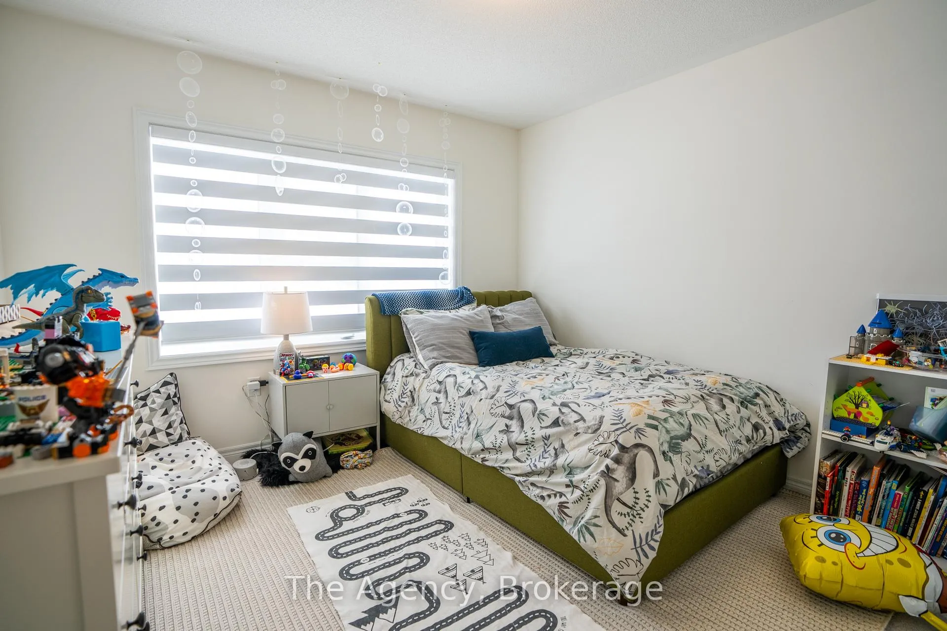 Photo 21 of 671 Anishinaabe Drive, Shelburne — HOMEH
