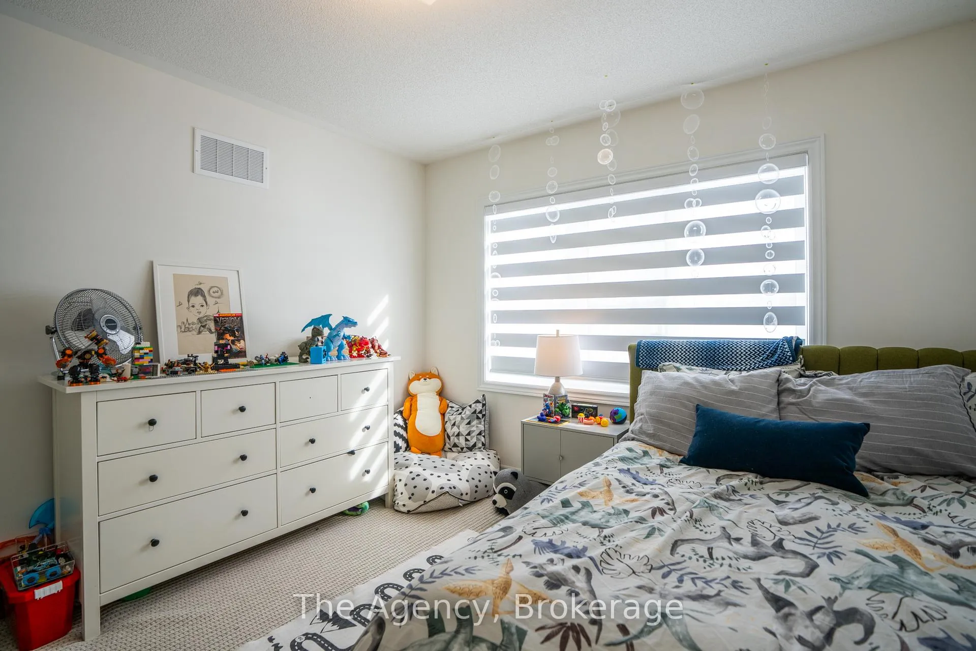 Photo 23 of 671 Anishinaabe Drive, Shelburne — HOMEH