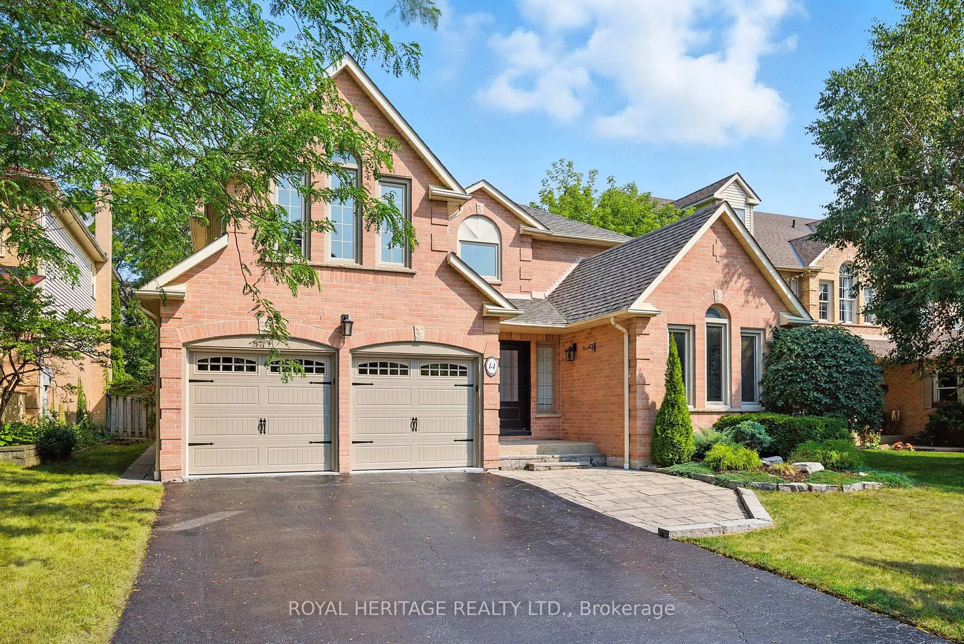 Photo 3 of 14 Balsdon Crescent, Whitby, Lynde Creek — HOMEH
